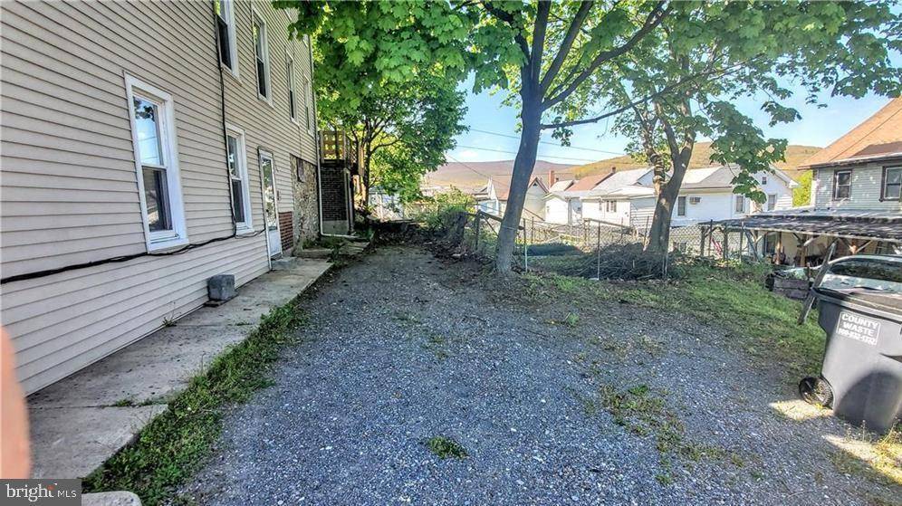 Lehighton, PA 18235,116 COAL ST