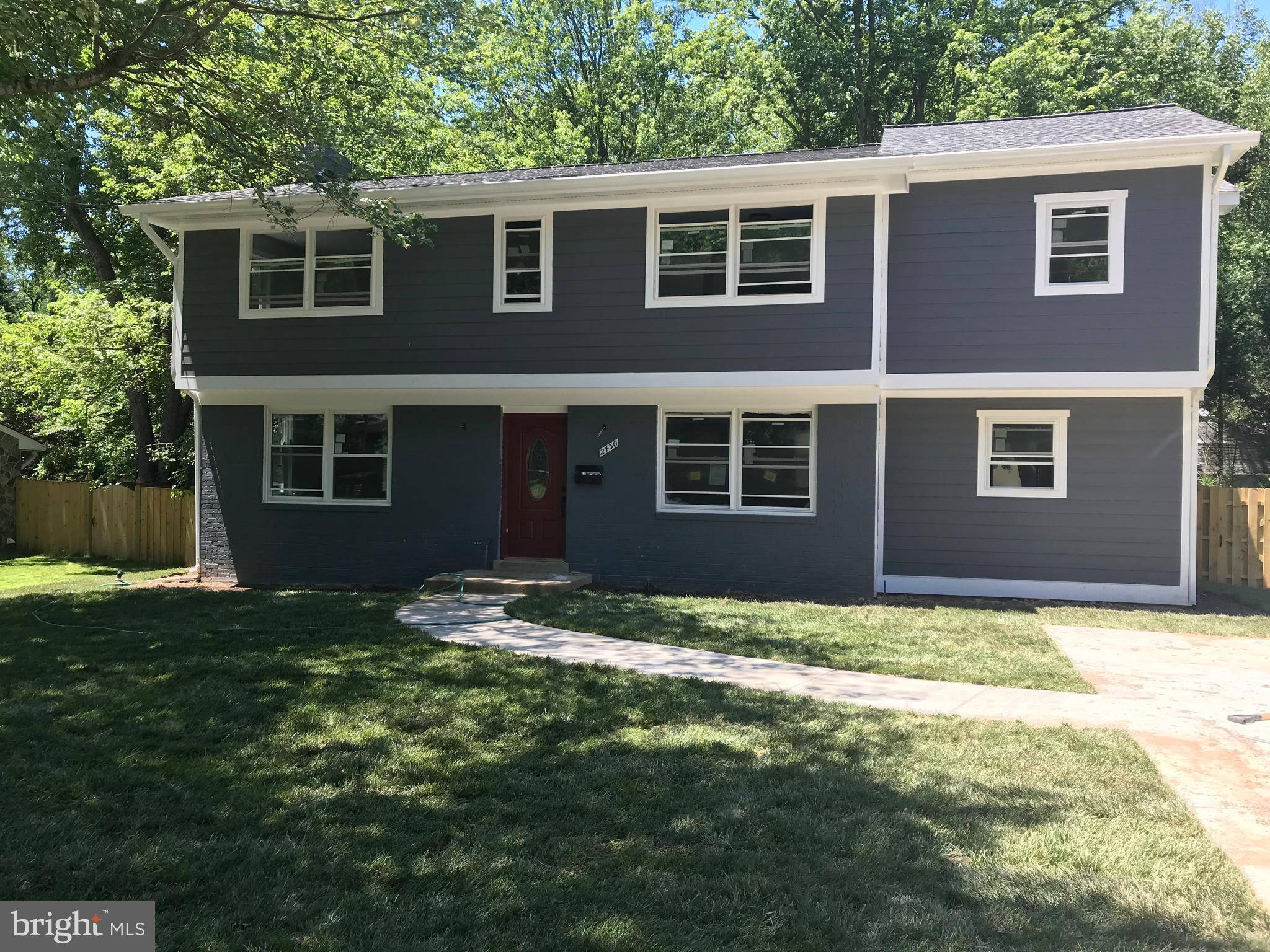 Vienna, VA 22180,2430 DREXEL ST