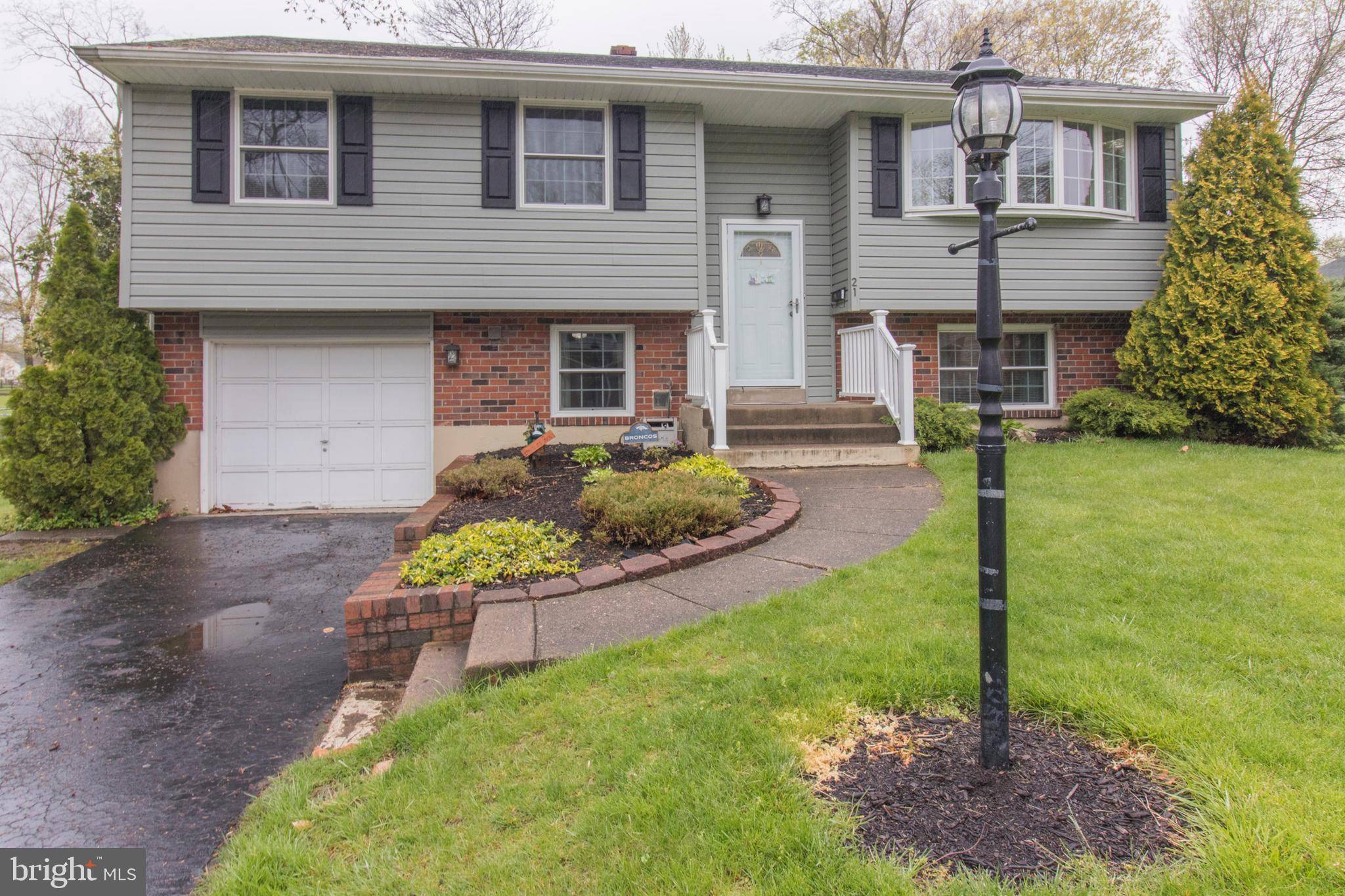 Aston, PA 19014,21 WOODBROOK WAY