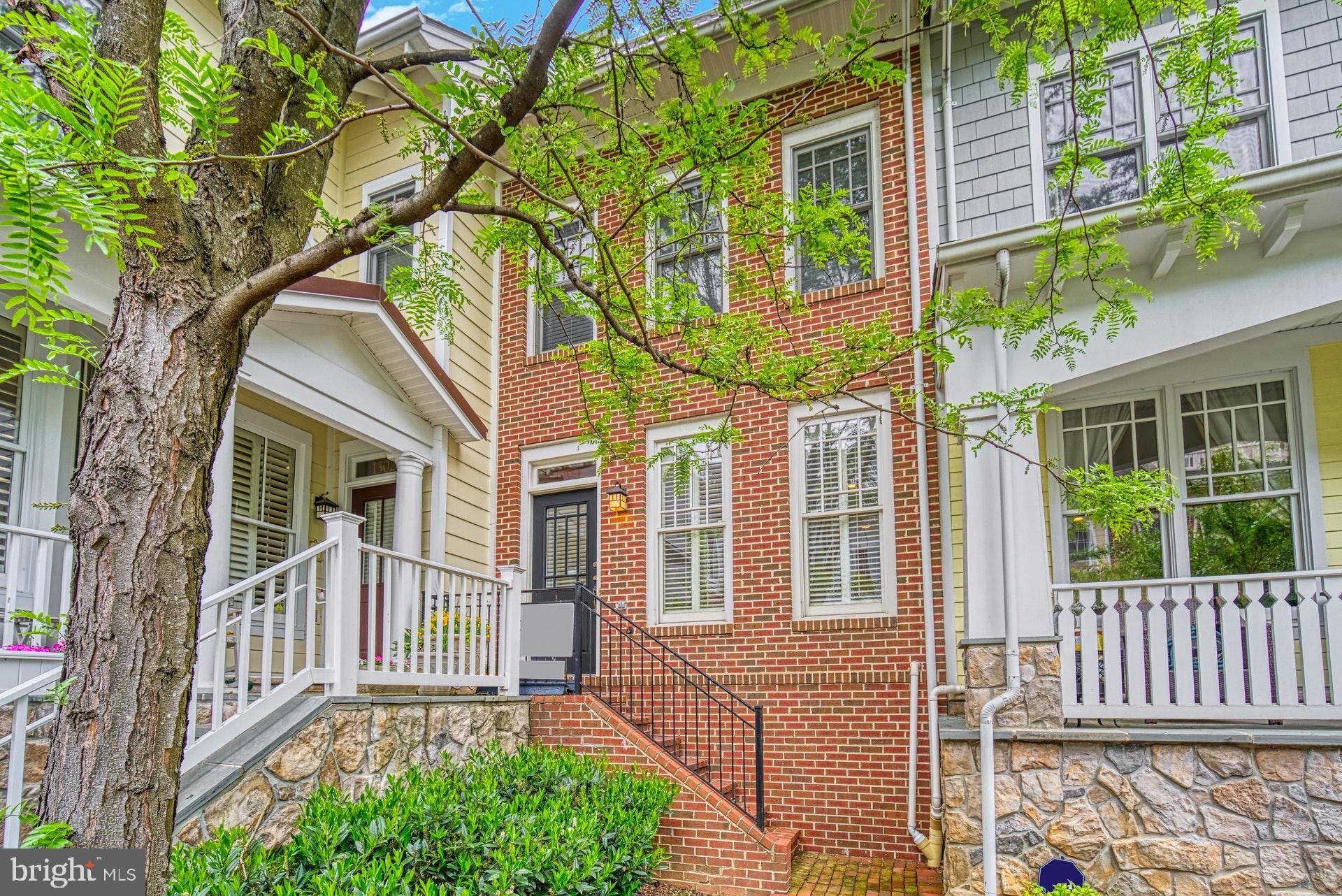 Arlington, VA 22201,1304 N DANVILLE ST