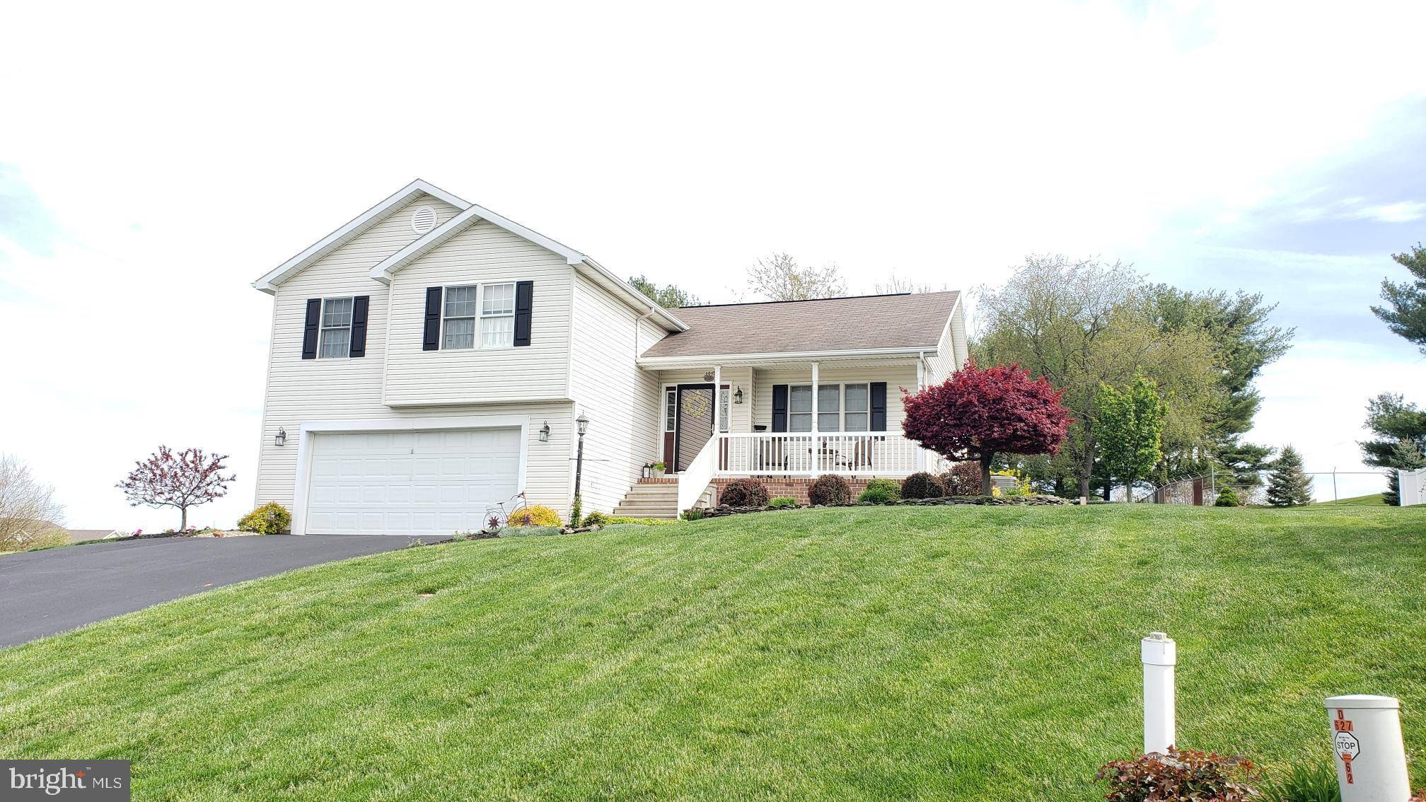 Chambersburg, PA 17202,329 LEEDY WAY E