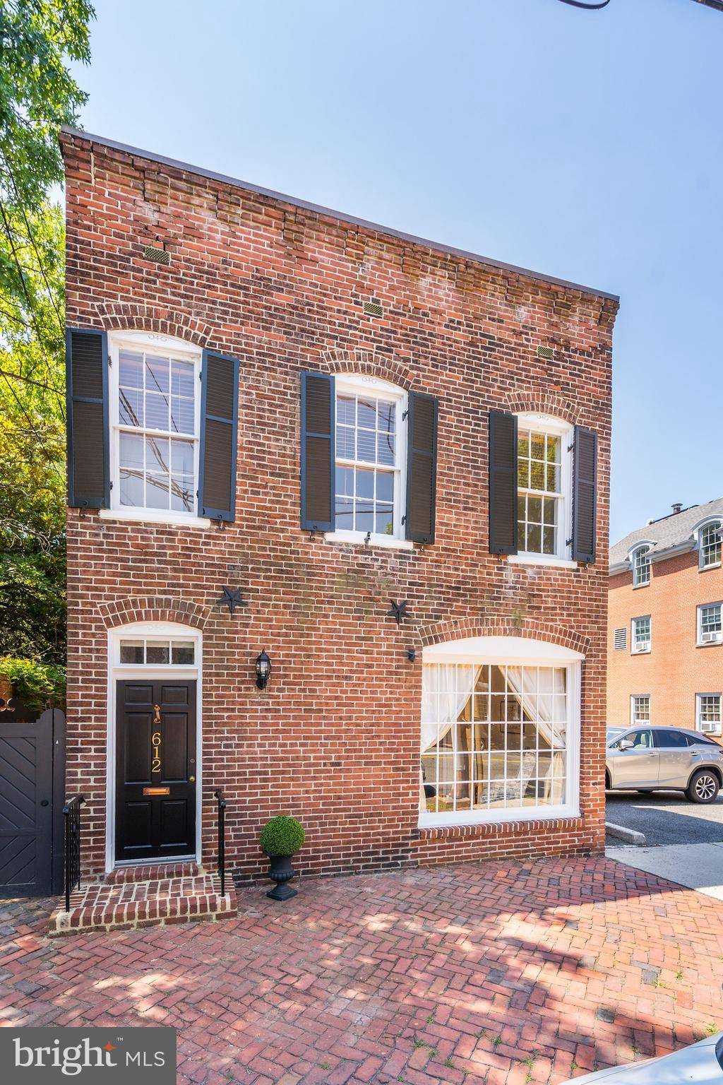 Alexandria, VA 22314,612 DUKE ST