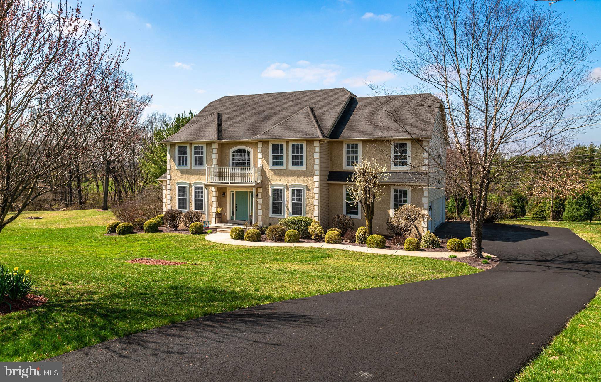 Royersford, PA 19468,316 COUNTRY RIDGE DR