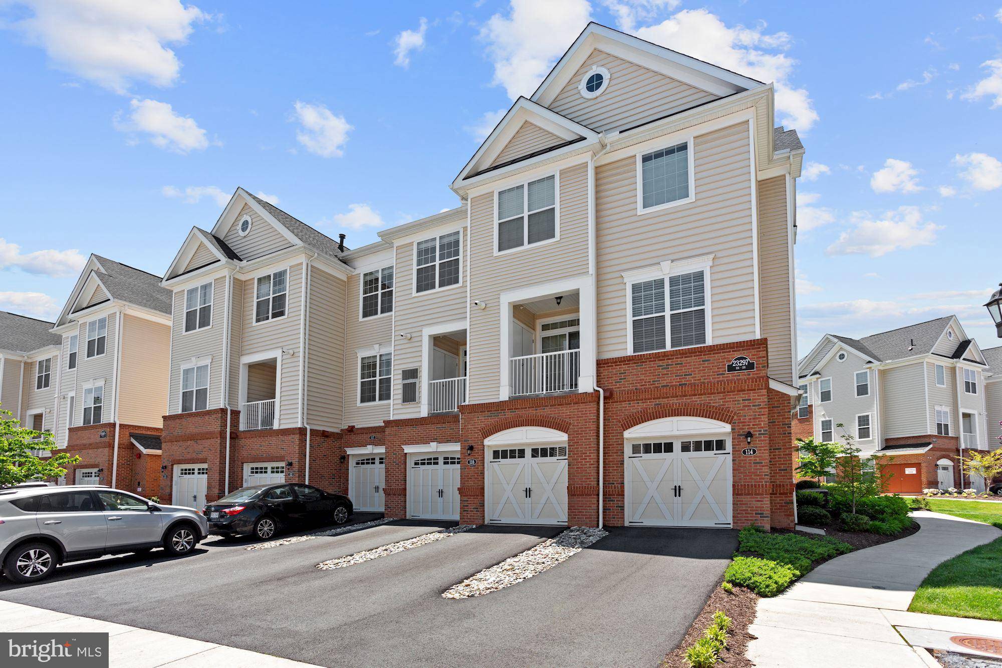 Ashburn, VA 20148,23297 SOUTHDOWN MANOR TER #115