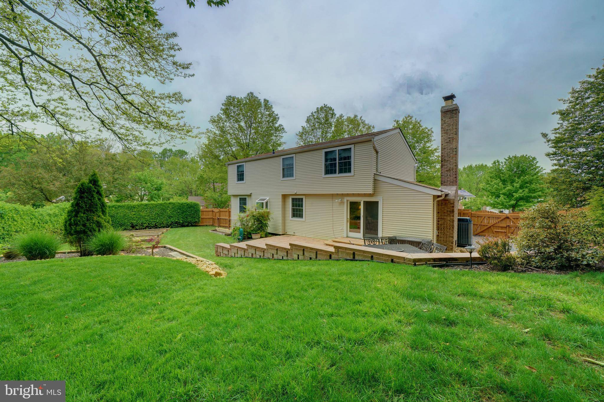 Laurel, MD 20708,14004 BRIARCHIP CT