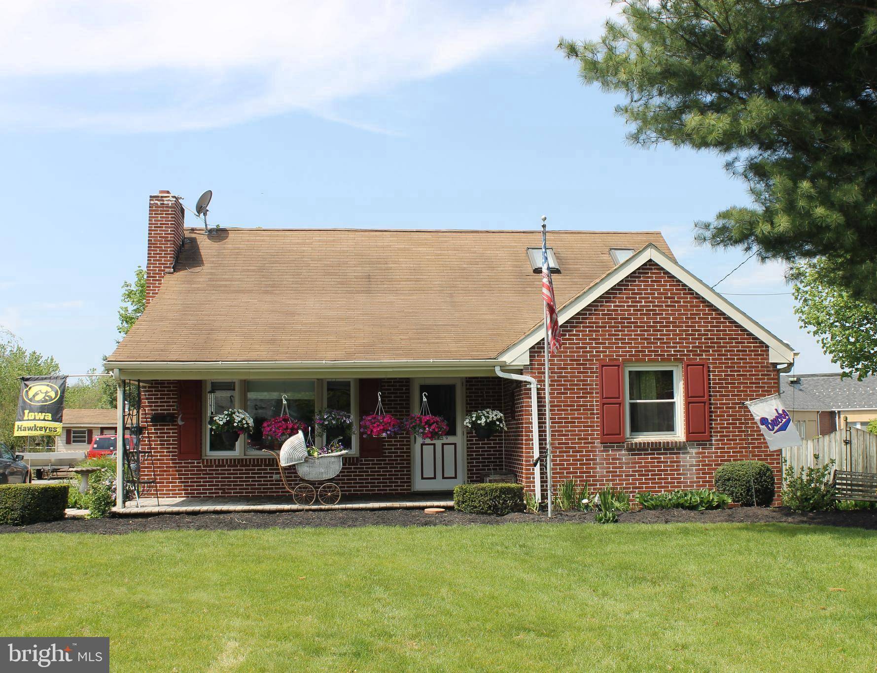 Leola, PA 17540,14 SUNSET AVE