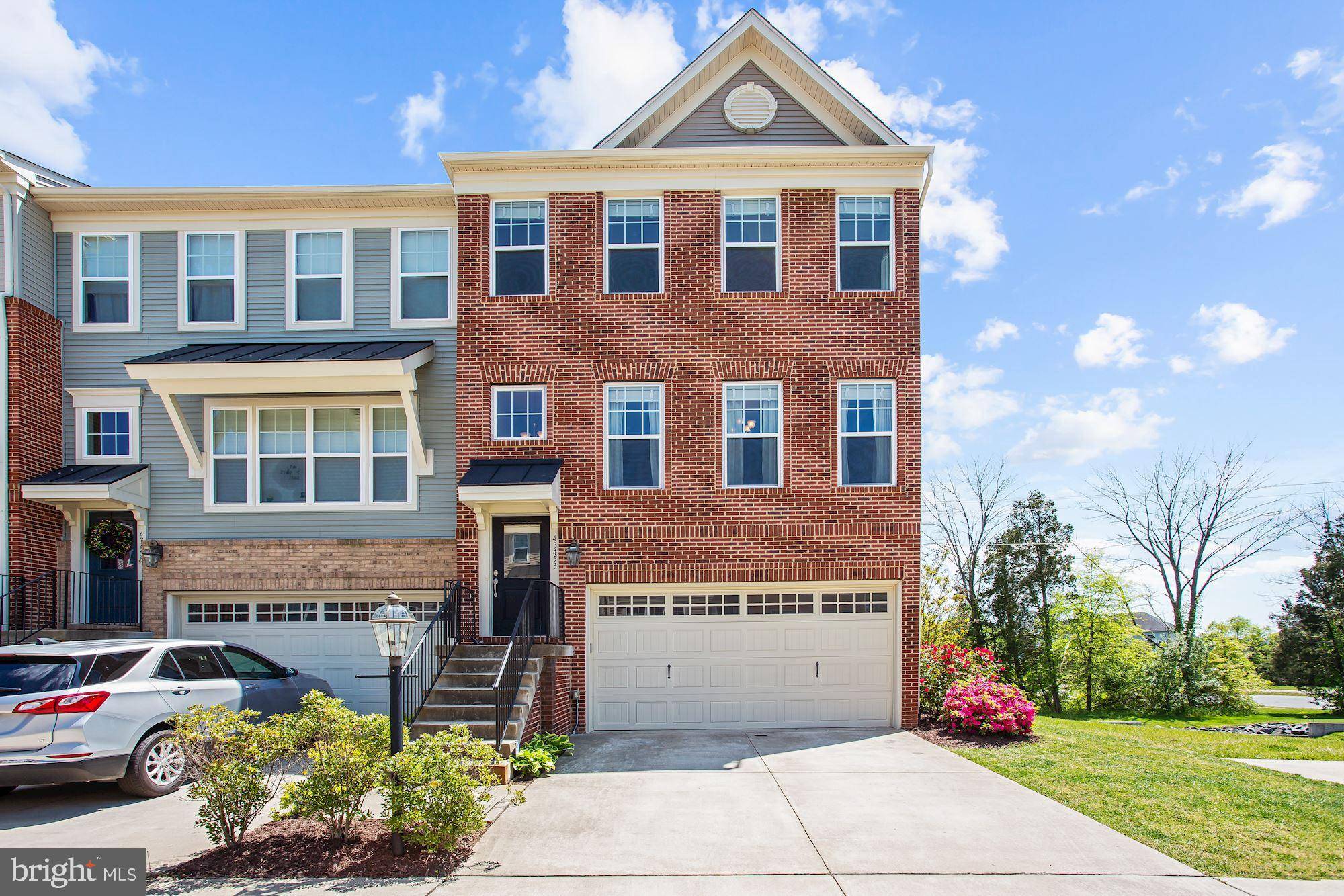 Chantilly, VA 20152,43453 HOPESTONE TER