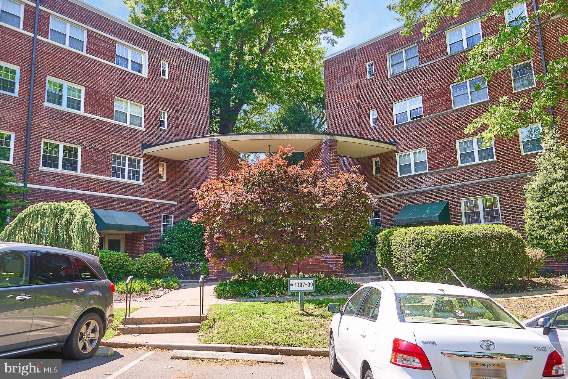 Arlington, VA 22209,1307 N ODE ST #411