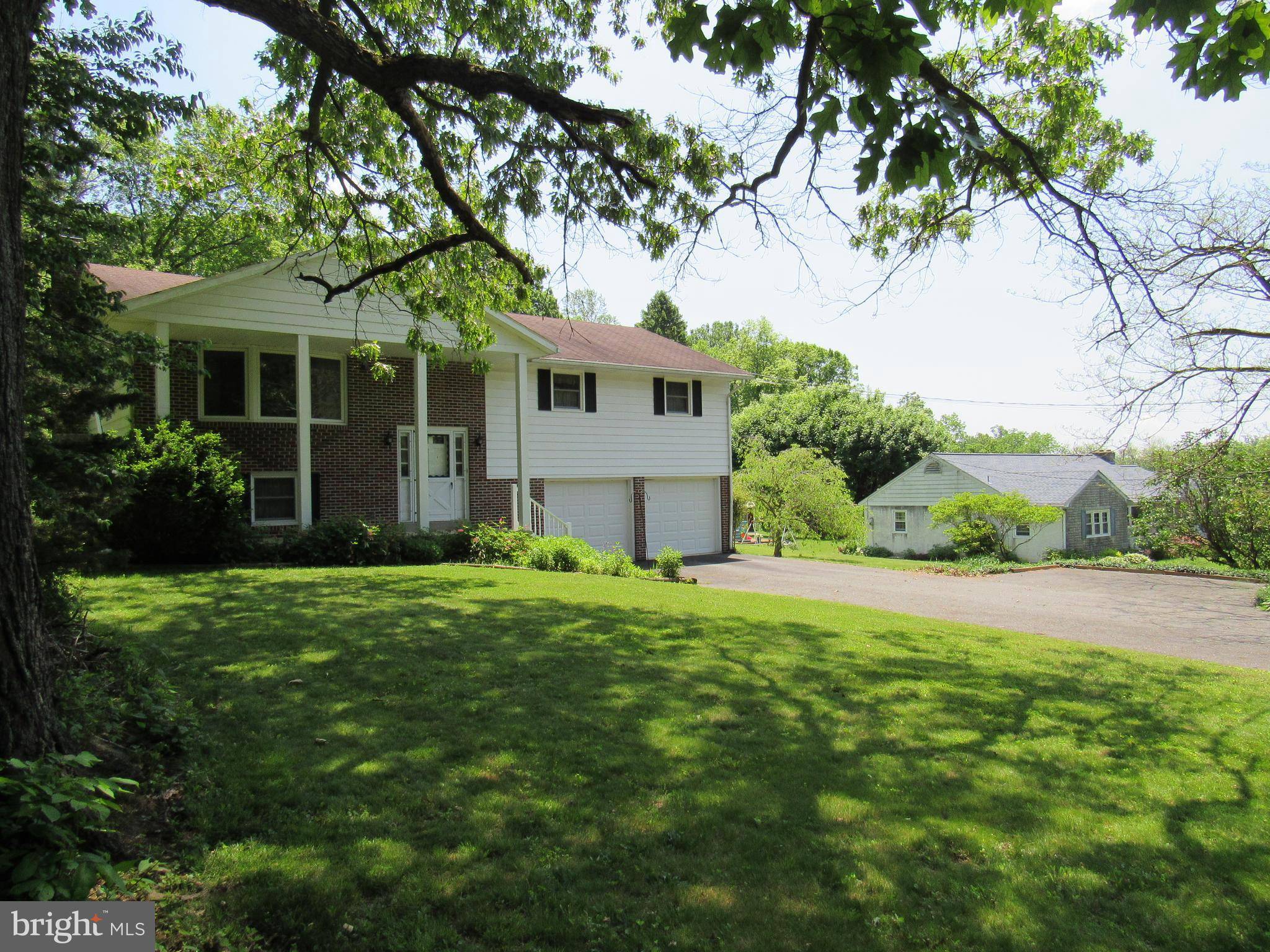 East Greenville, PA 18041,3084 TOWNSHIP WOODS RD