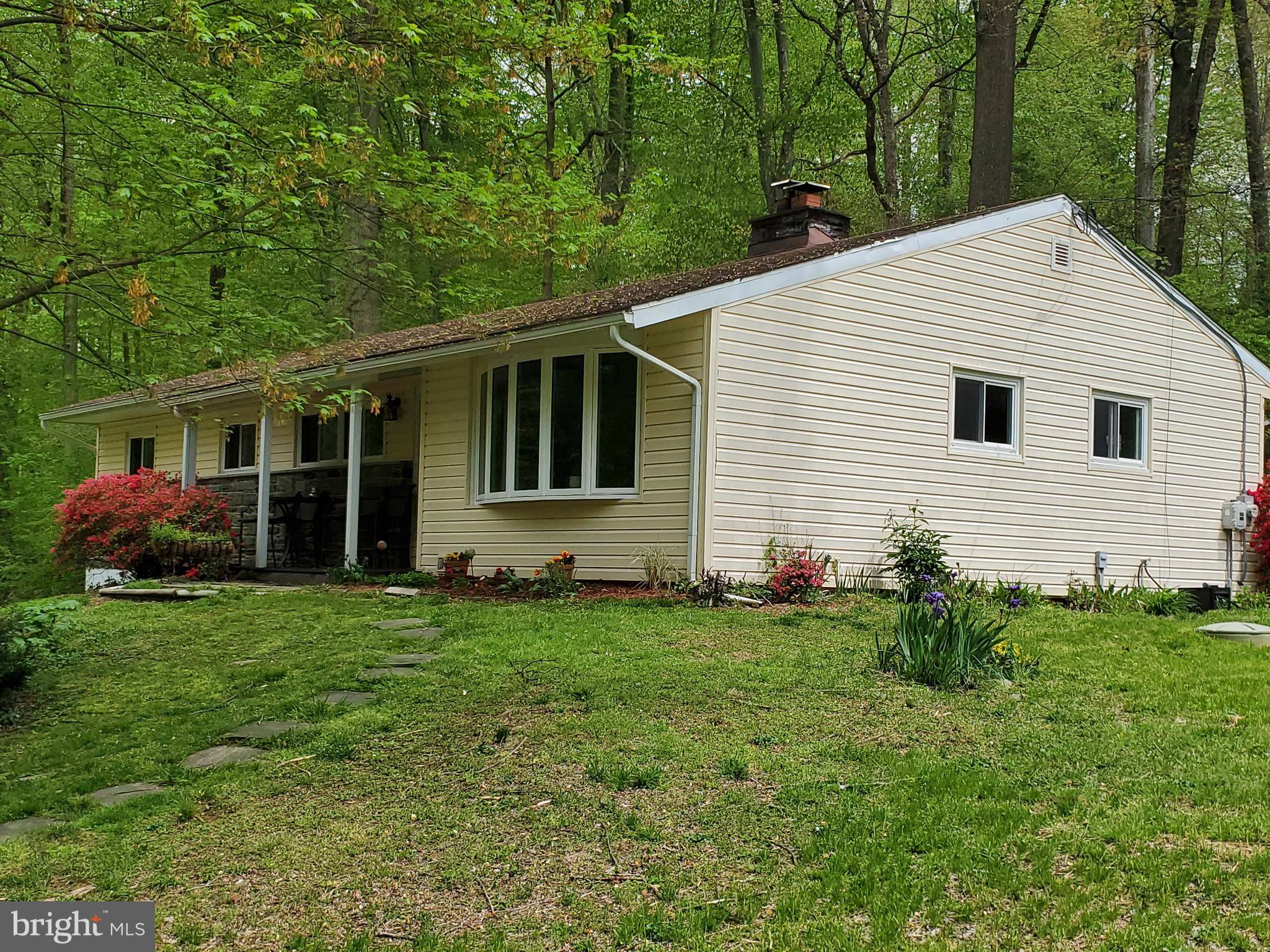 Media, PA 19063,1227 HUNT CLUB LN