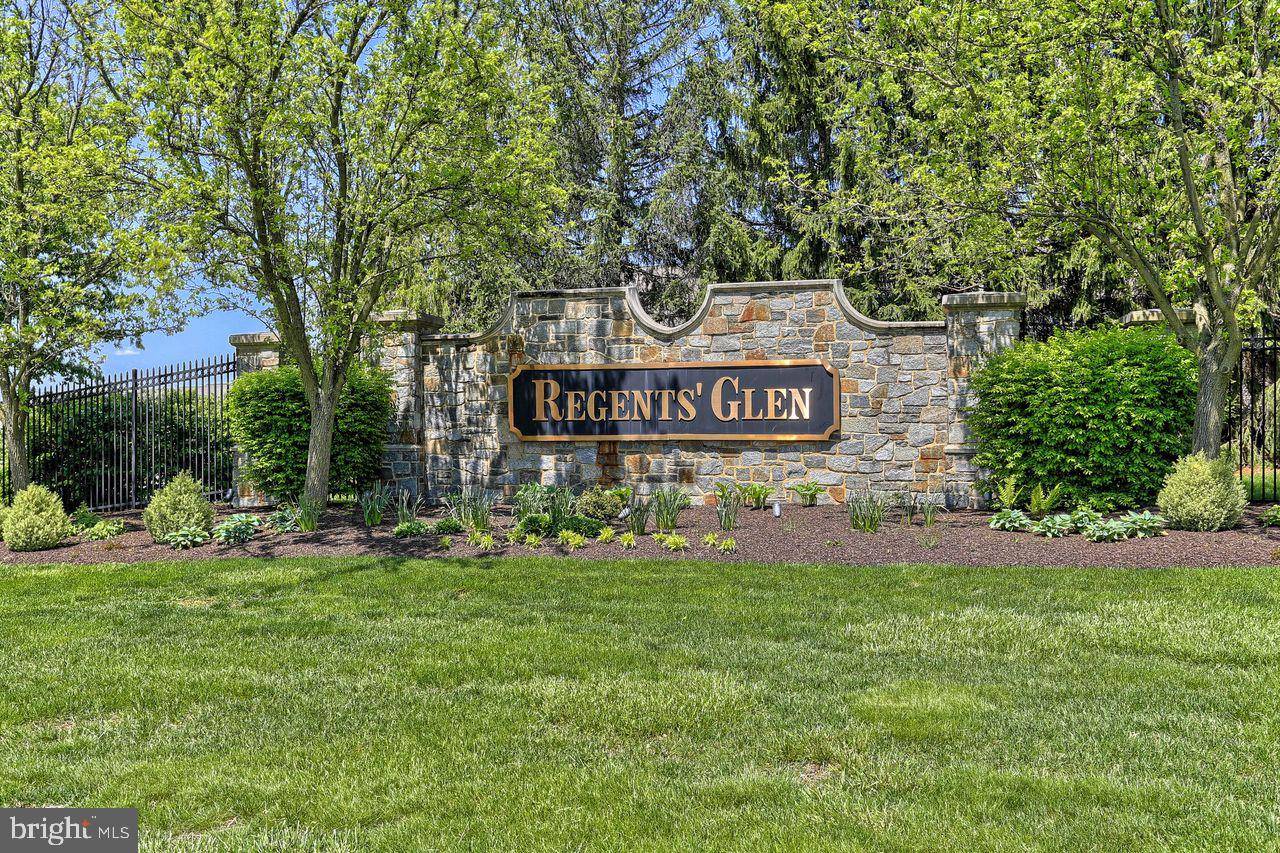 York, PA 17403,1050 CREST WAY #201