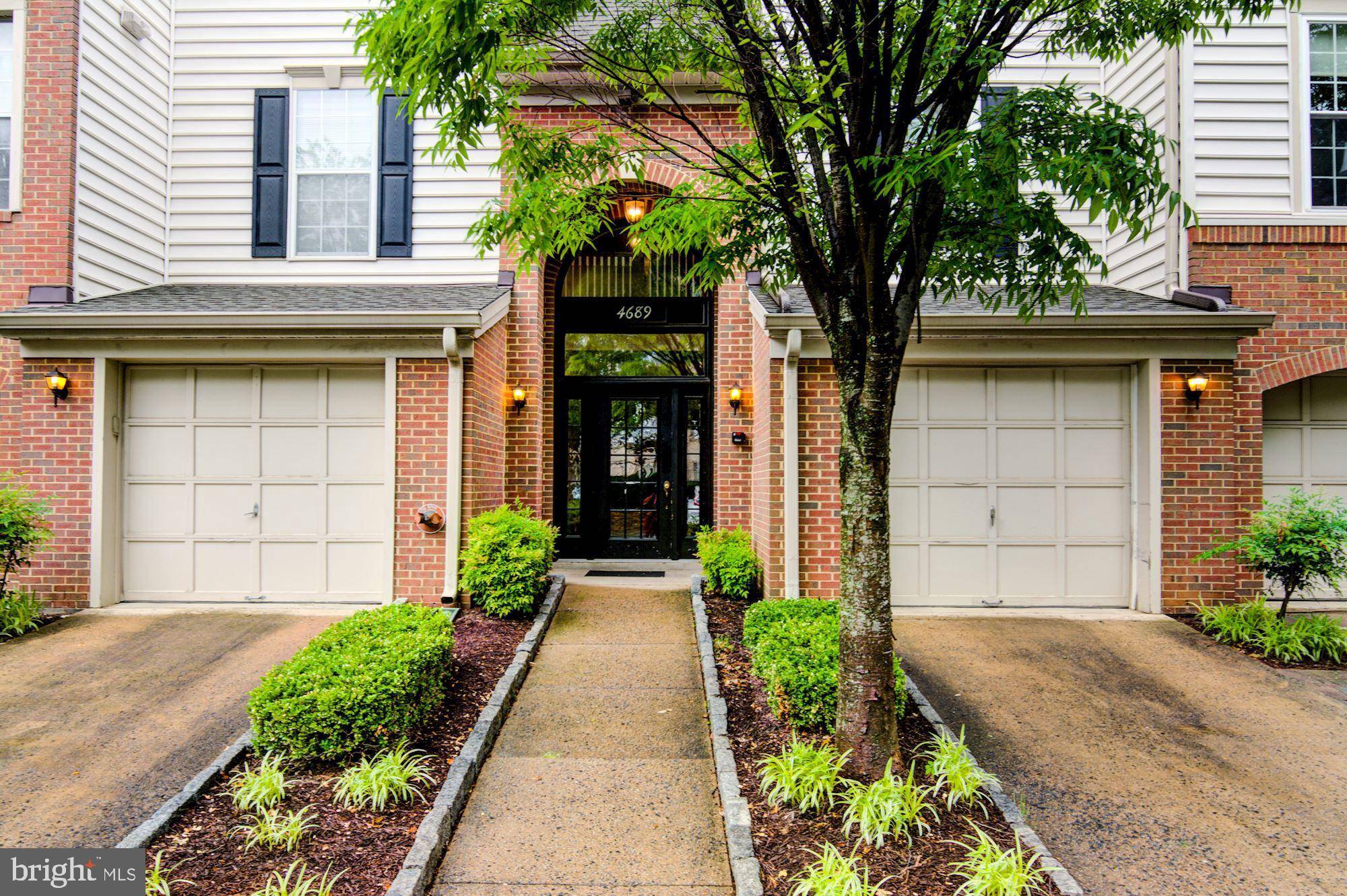 Alexandria, VA 22311,4689 LONGSTREET LN #203