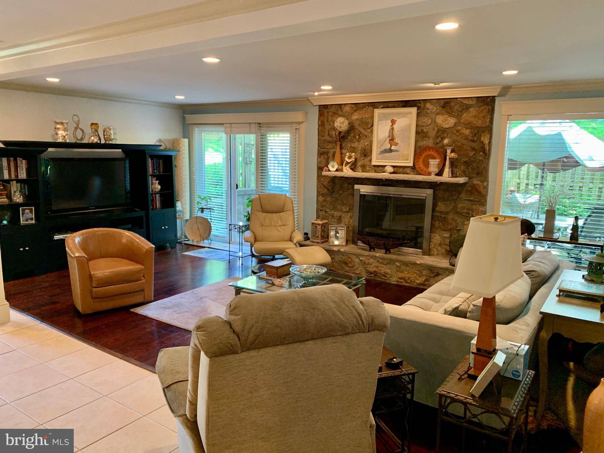 Newtown Square, PA 19073,106 OXLEY CT