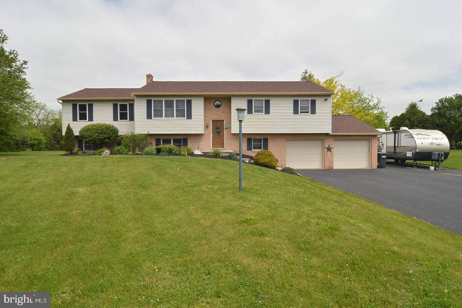 Mohrsville, PA 19541,89 RIDGE DR