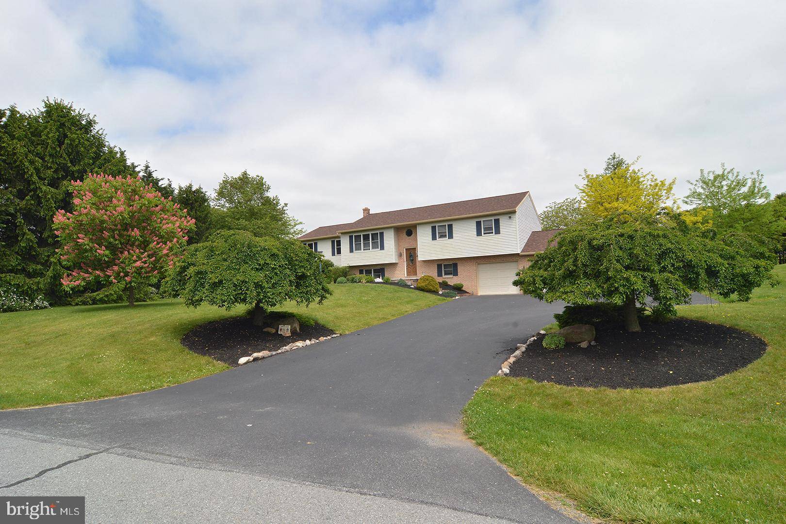 Mohrsville, PA 19541,89 RIDGE DR