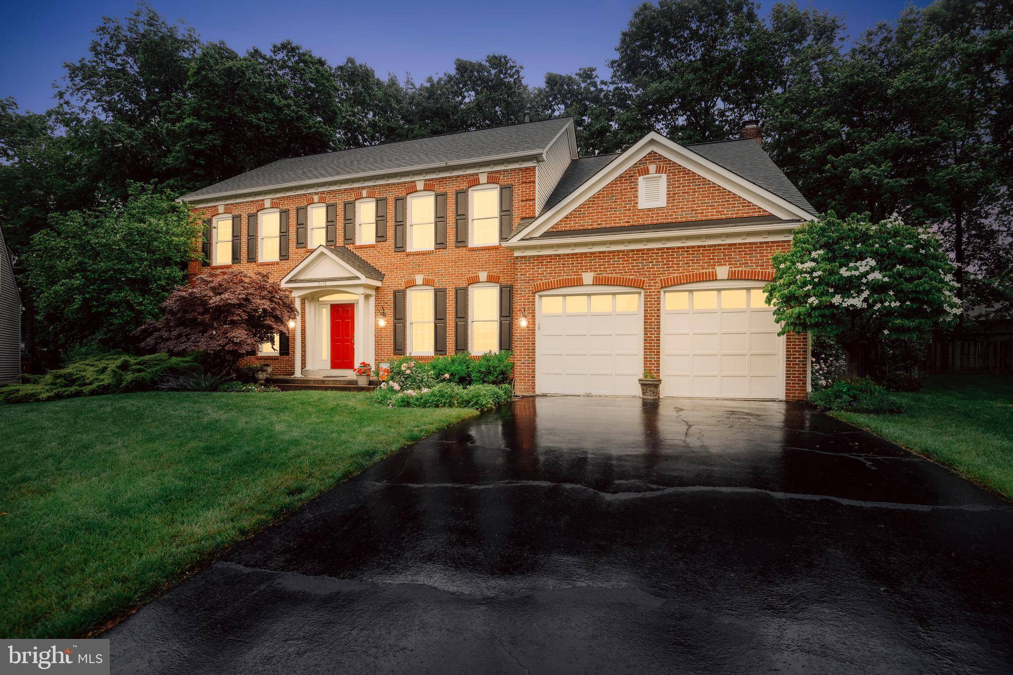 Chantilly, VA 20151,13478 EDGE ROCK CT