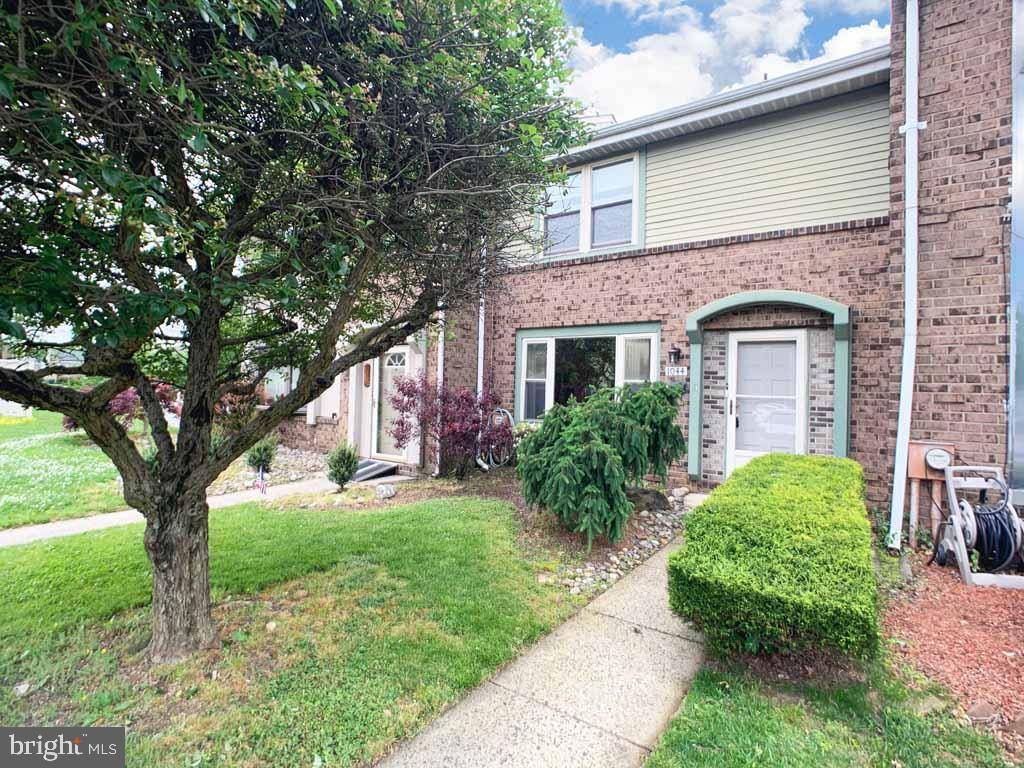 Bensalem, PA 19020,1044 SMETHWYCK PL