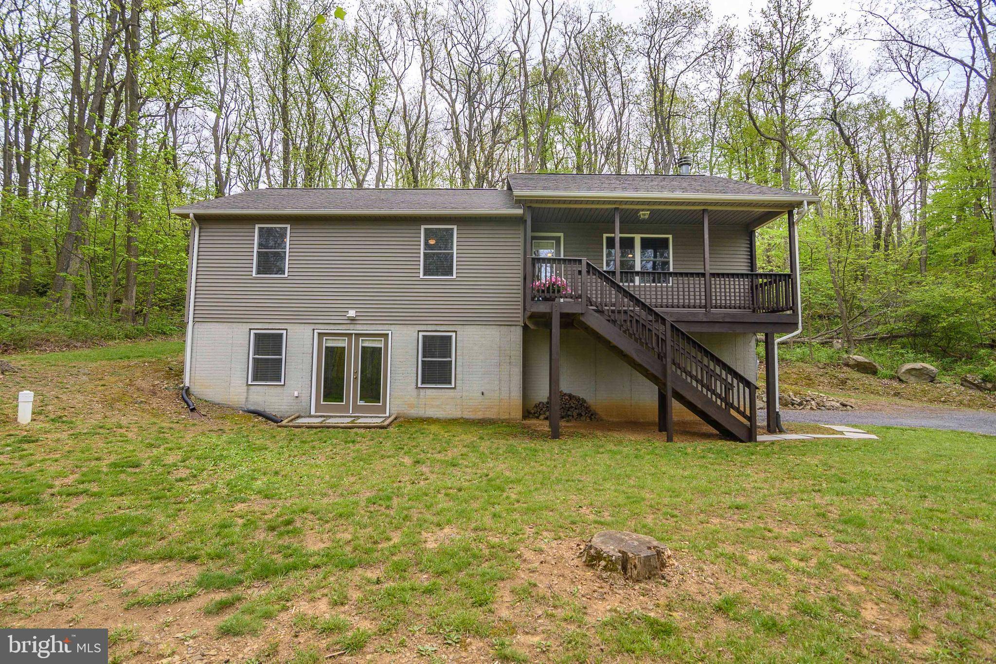 Linden, VA 22642,161 WOODHAVEN WAY