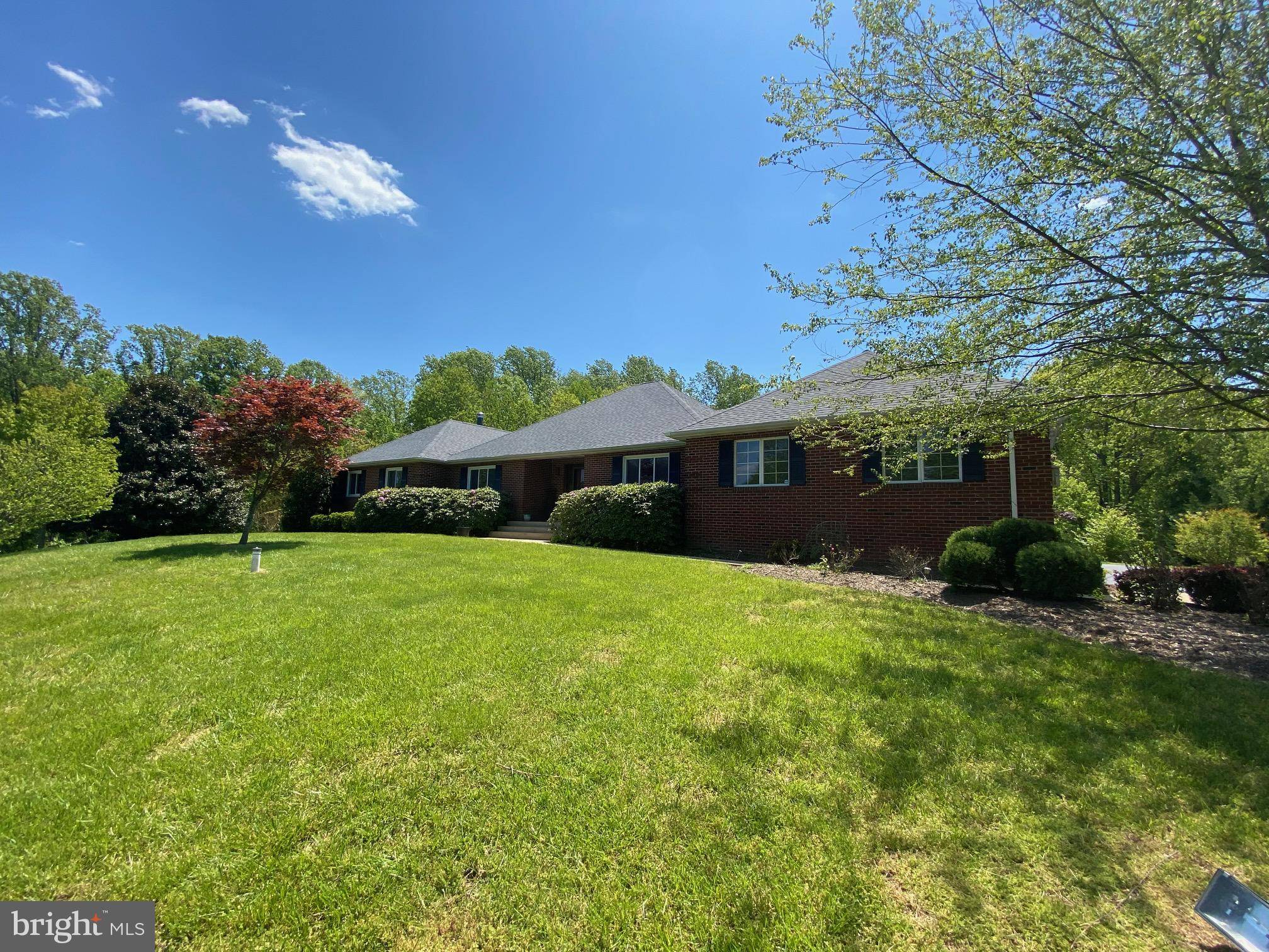 Huntingtown, MD 20639,240 HOILE LN