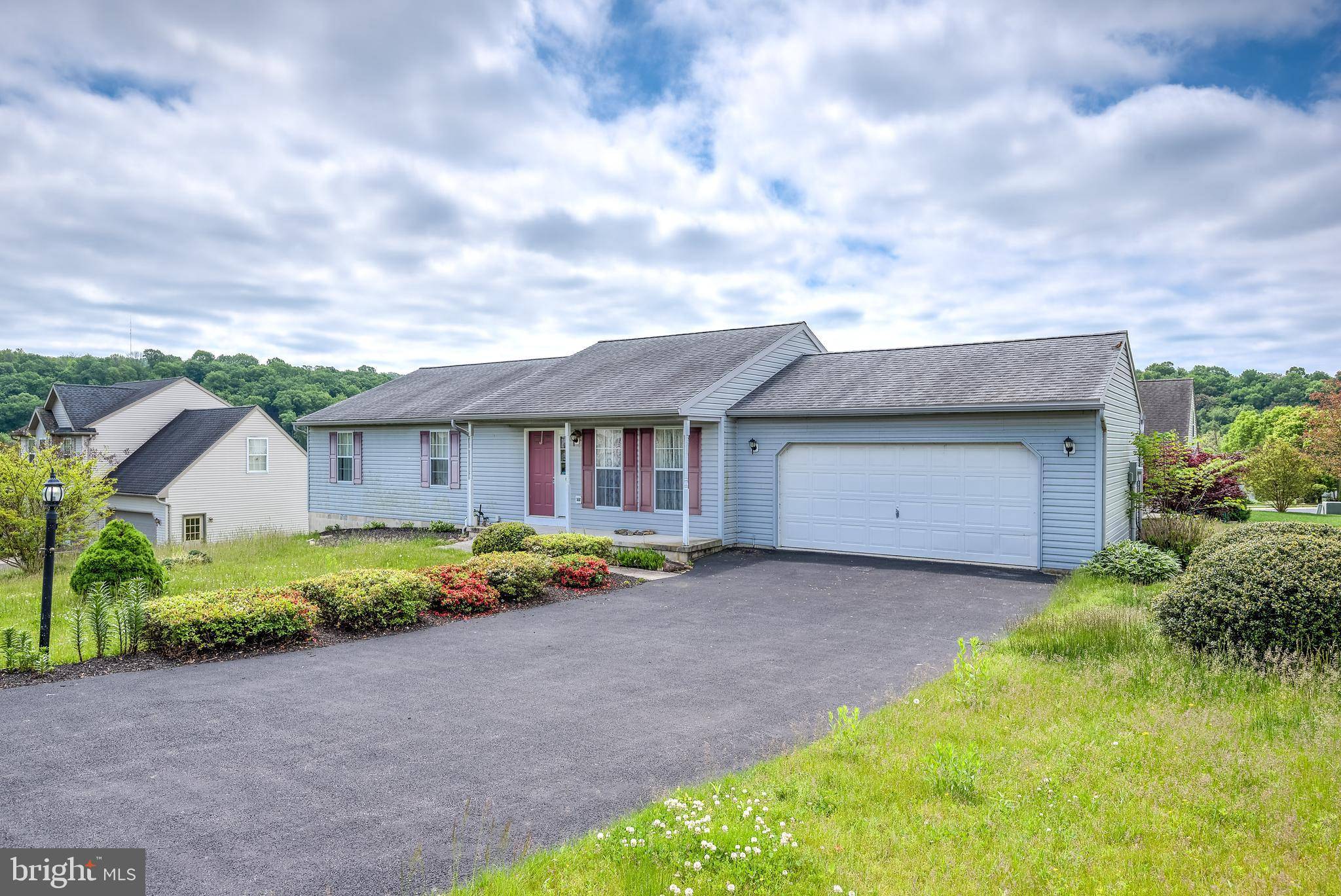 Mount Wolf, PA 17347,135 ASBURY CT