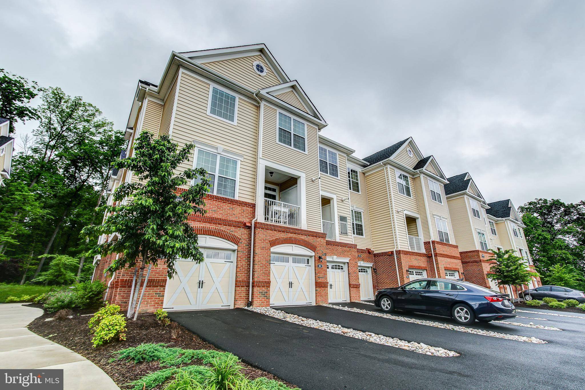 Ashburn, VA 20148,23225 MILLTOWN KNOLL SQ #105