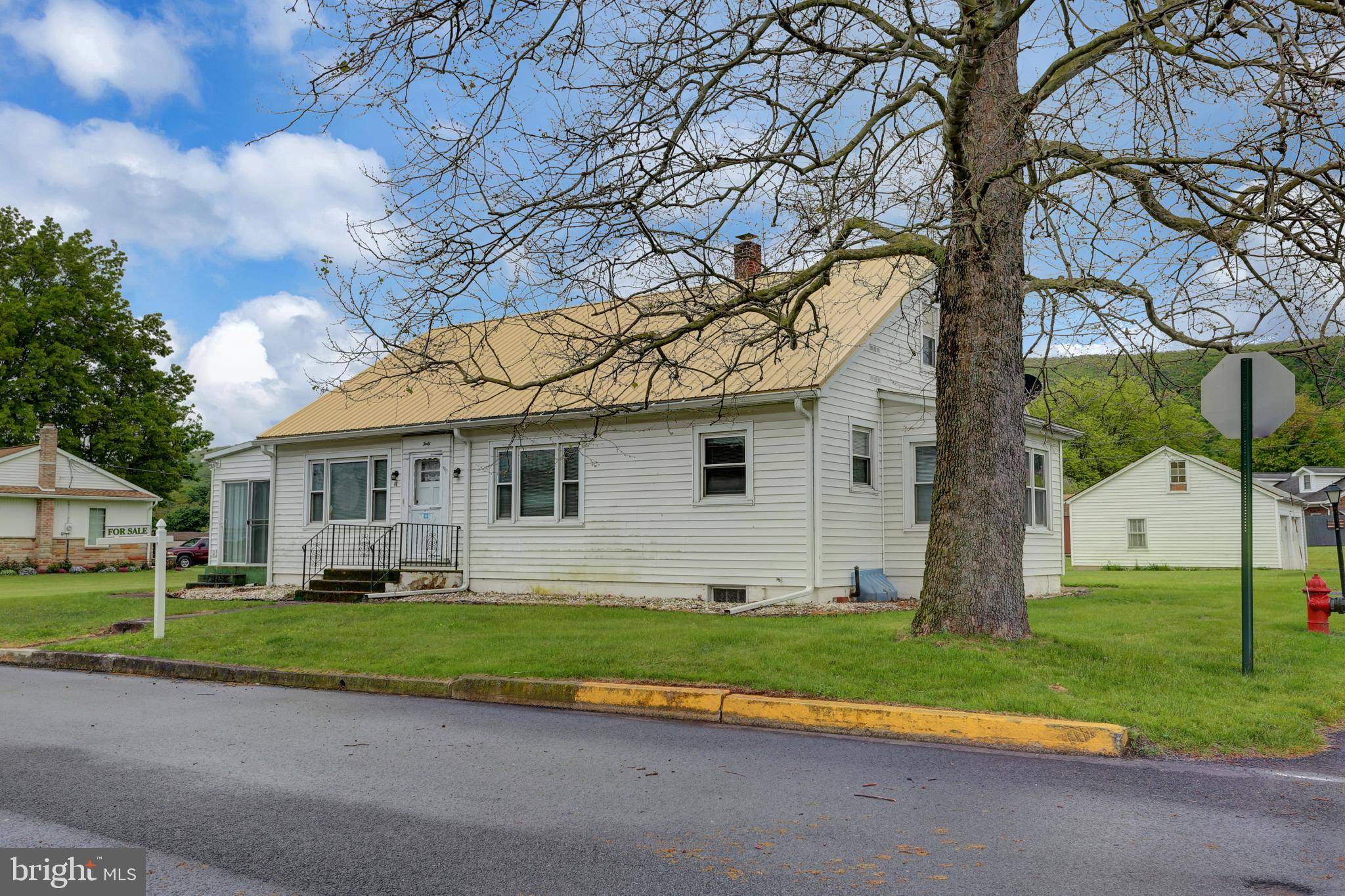 Elizabethville, PA 17023,40 CLEARFIELD ST