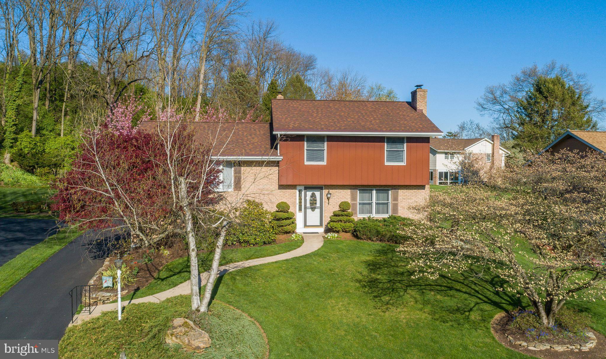 Reading, PA 19606,41 HEARTHSTONE DR