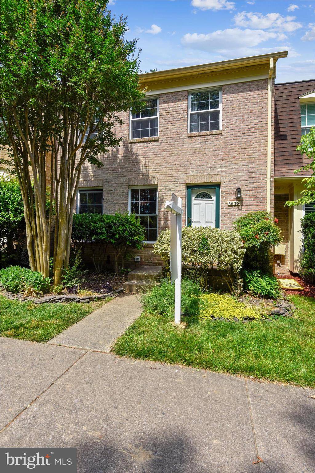 Springfield, VA 22152,6639 SUMMER GRAPE CT