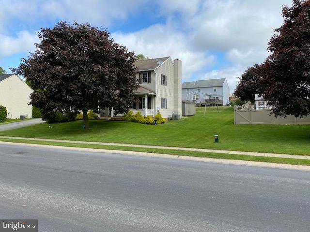 Leola, PA 17540,26 APRICOT AVE