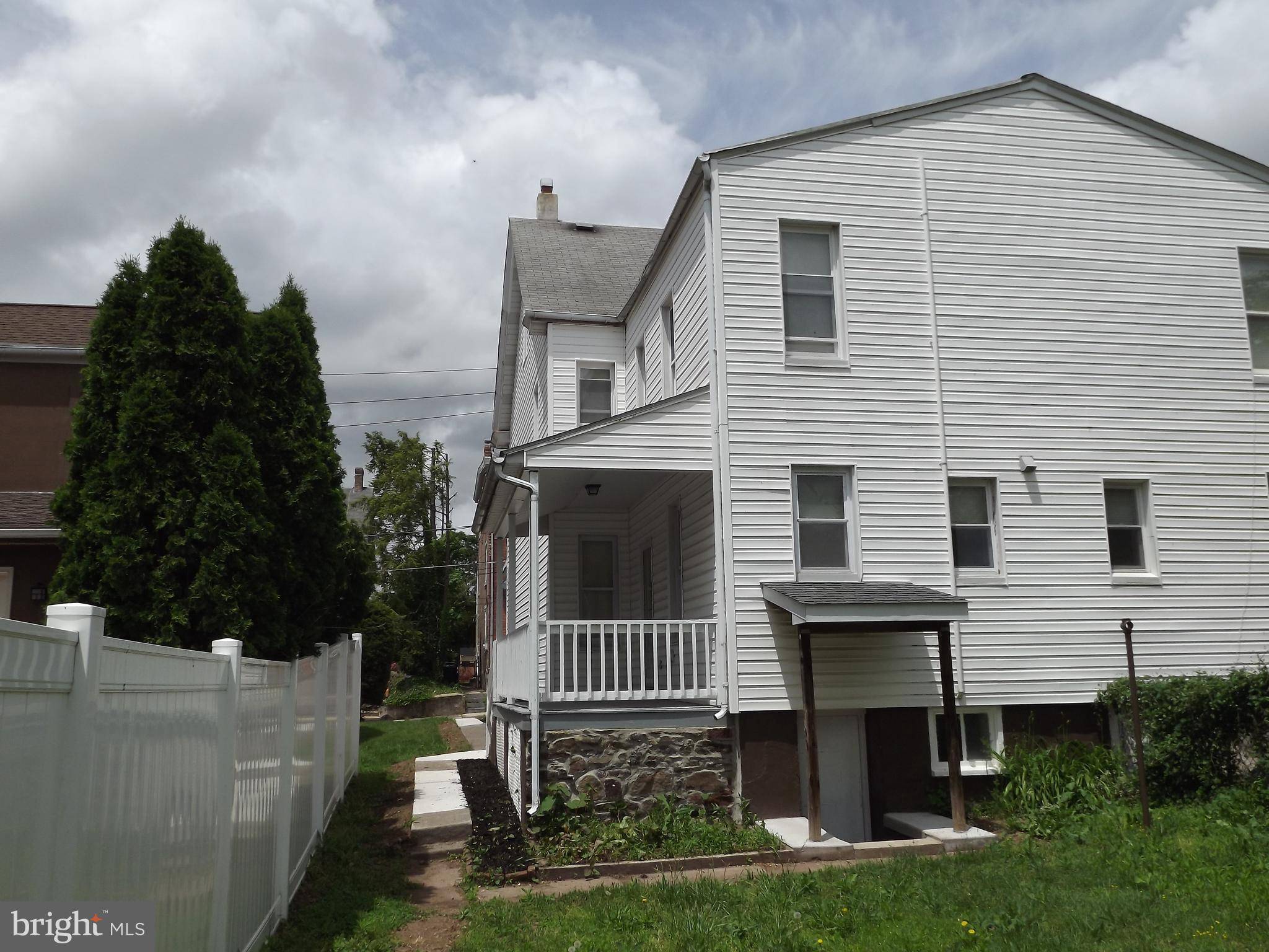 East Greenville, PA 18041,128 3RD ST