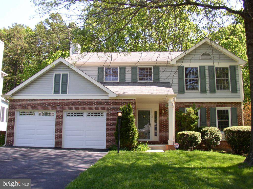 Woodbridge, VA 22192,12821 VALLEYHILL ST