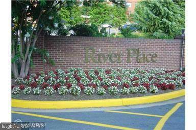 Arlington, VA 22209,1121 ARLINGTON BLVD #323