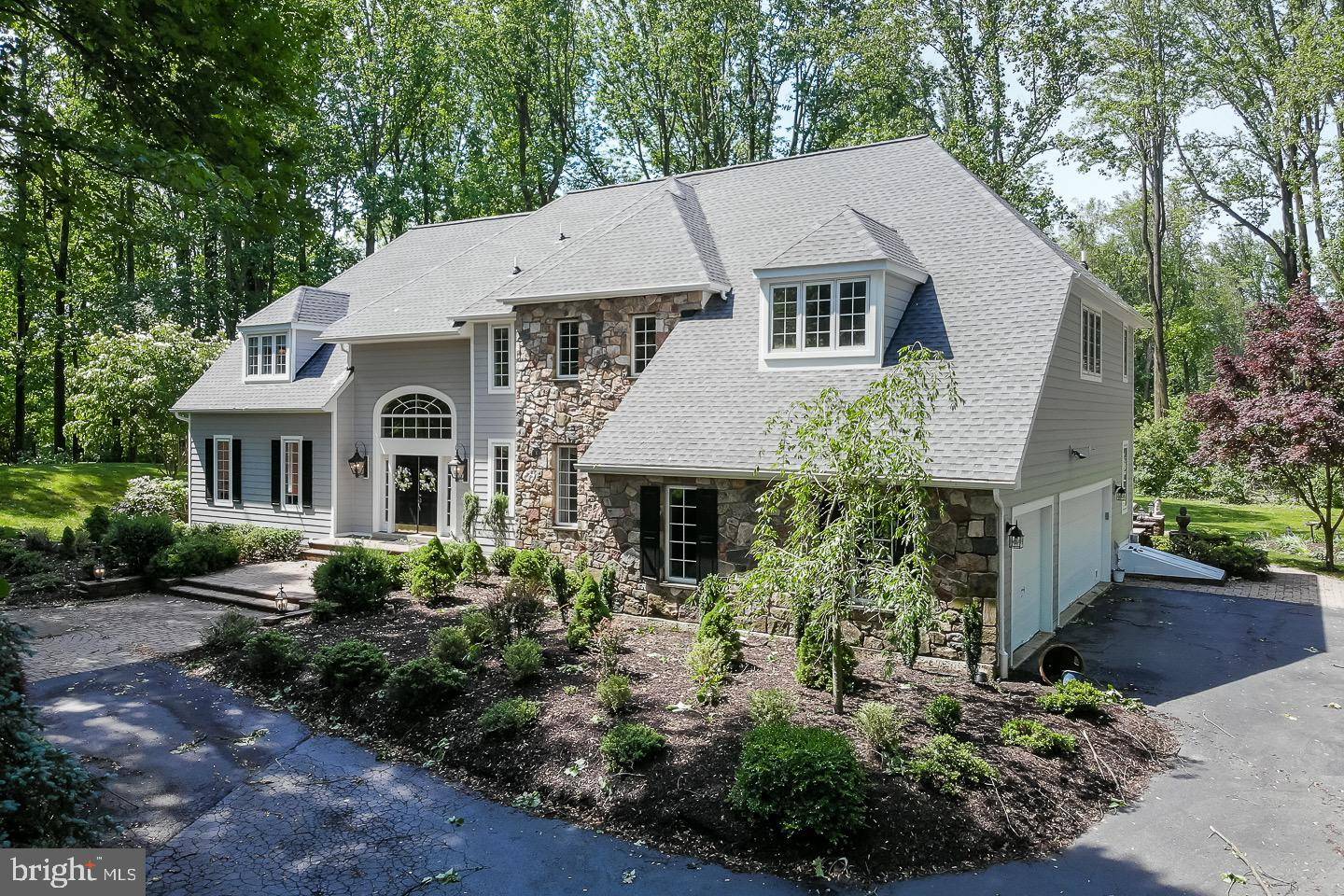 Glen Mills, PA 19342,14 HONEYSUCKLE CT