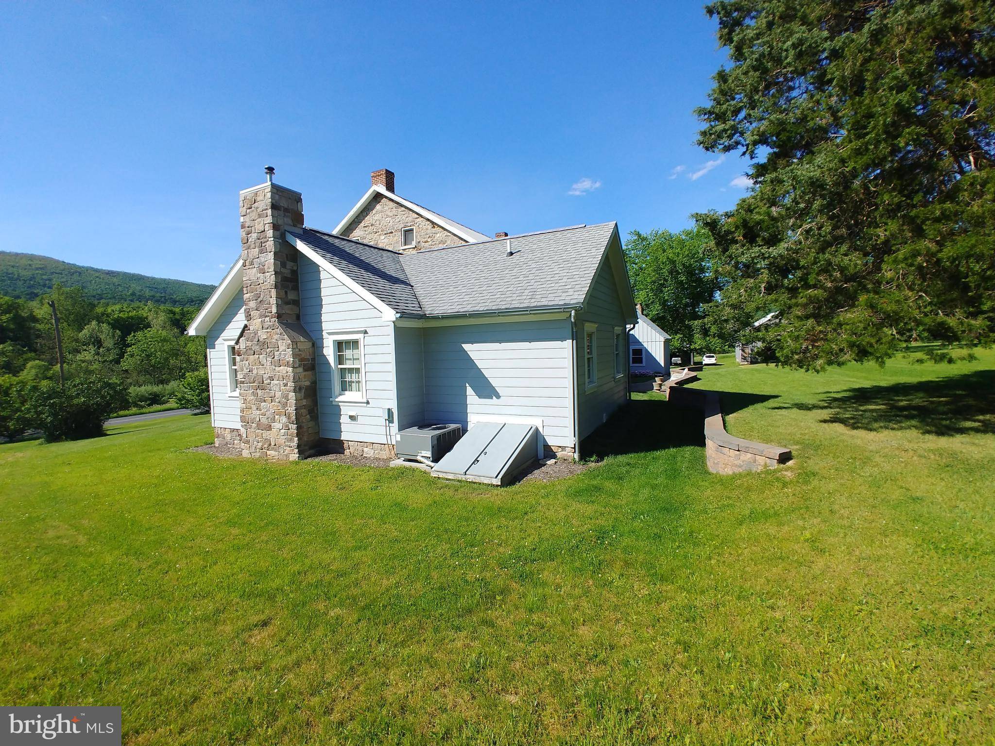 Mercersburg, PA 17236,7556 LITTLE COVE RD