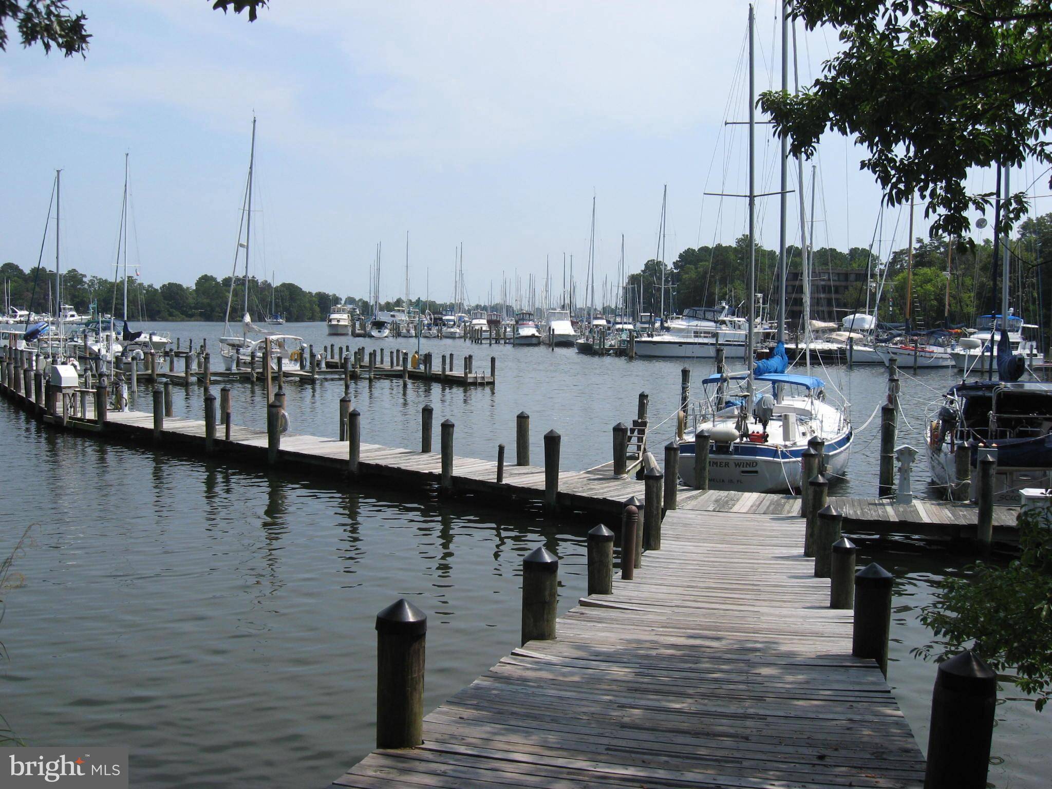 Solomons, MD 20688,802 RUNABOUT LOOP