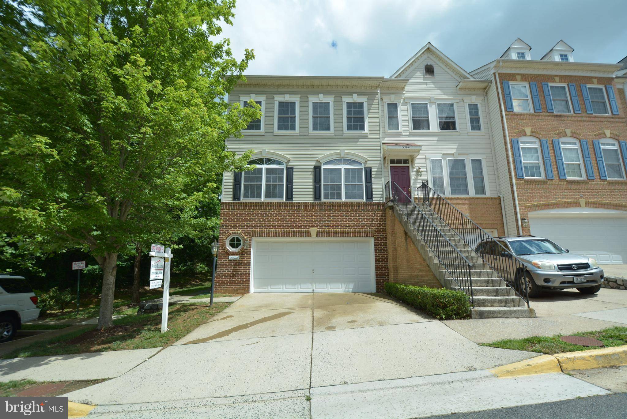 Alexandria, VA 22306,3362 BEECHCLIFF DR