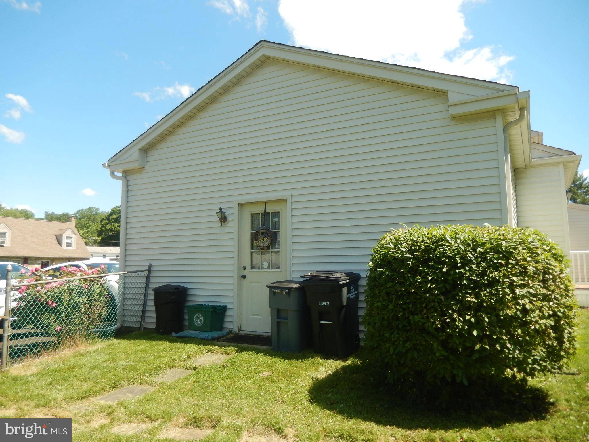 Huntingdon Valley, PA 19006,3171 KATHY LN