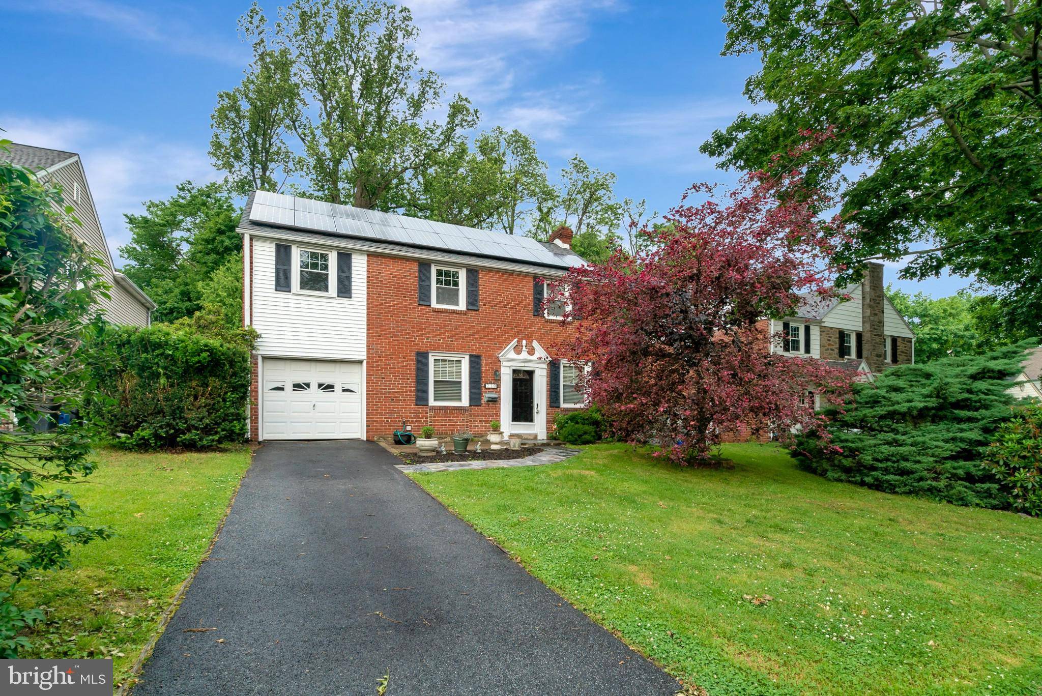 Havertown, PA 19083,210 GREENBRIER LN