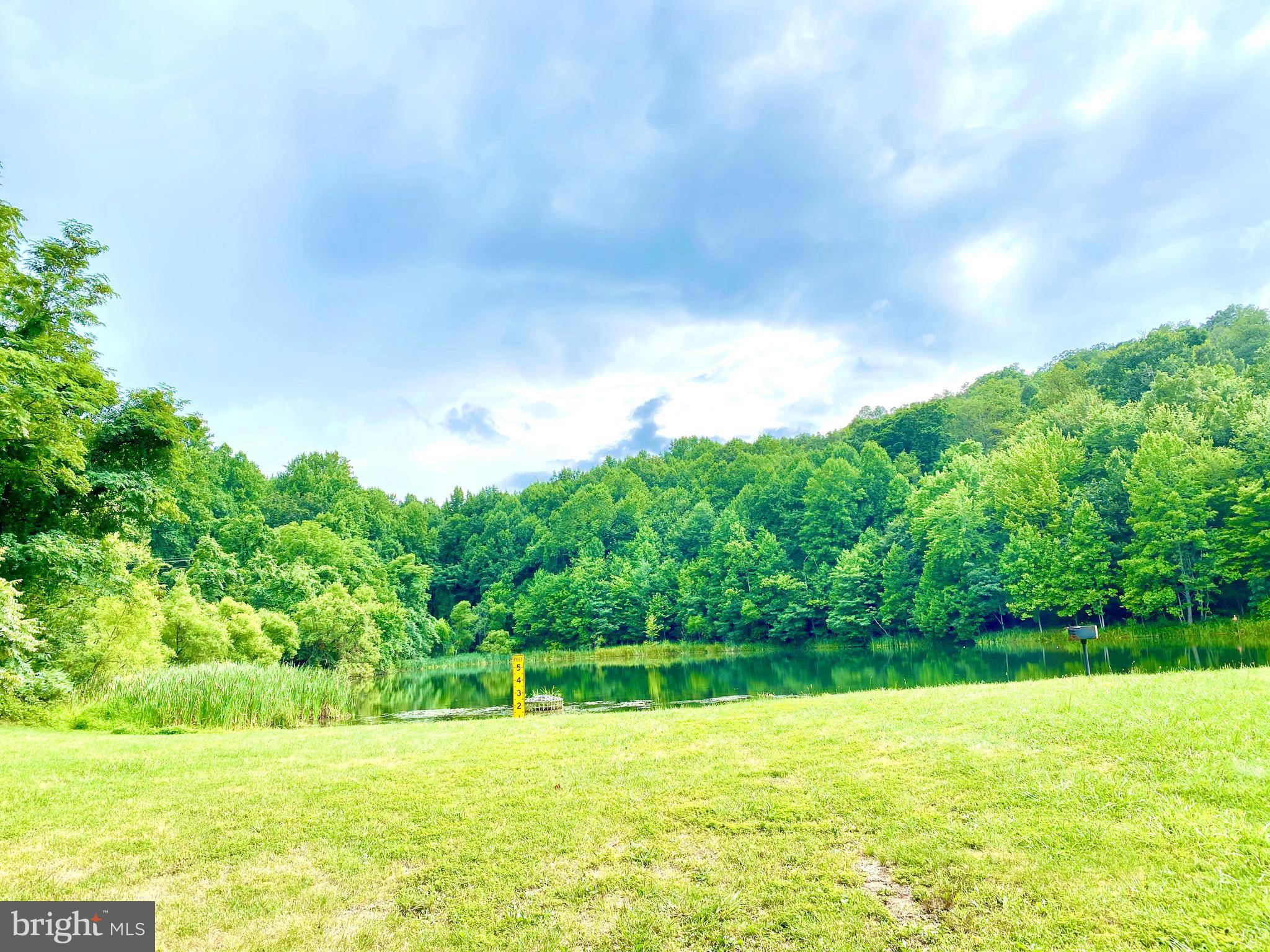 Boyce, VA 22620,6799 HOWELLSVILLE RD