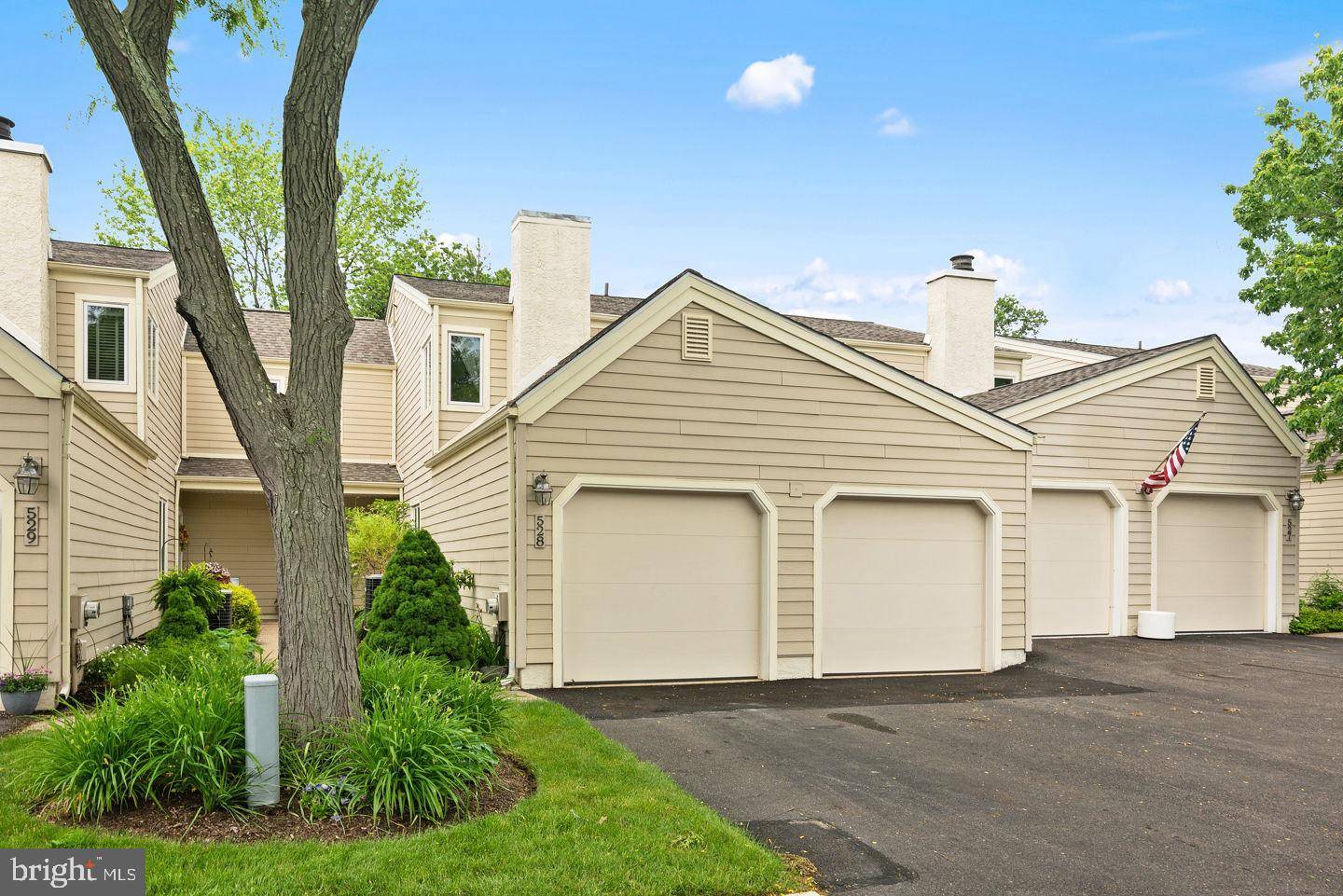 Doylestown, PA 18901,528 PORTSMOUTH CT