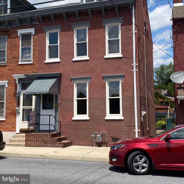 Columbia, PA 17512,255 N 2ND ST