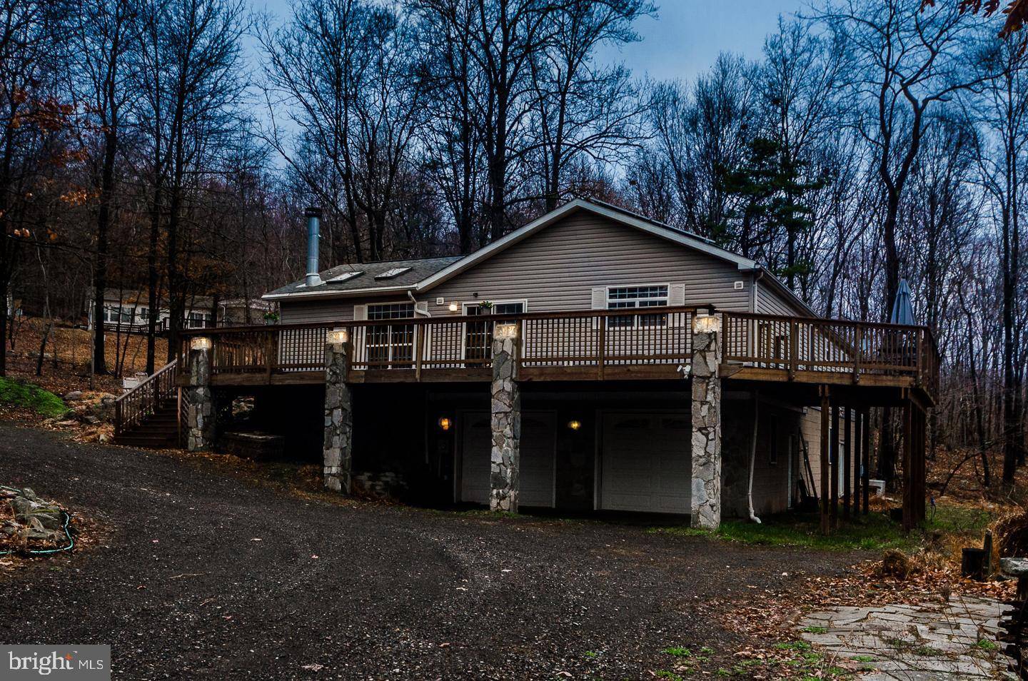 Paw Paw, WV 25434,496 WILD APPLE LN