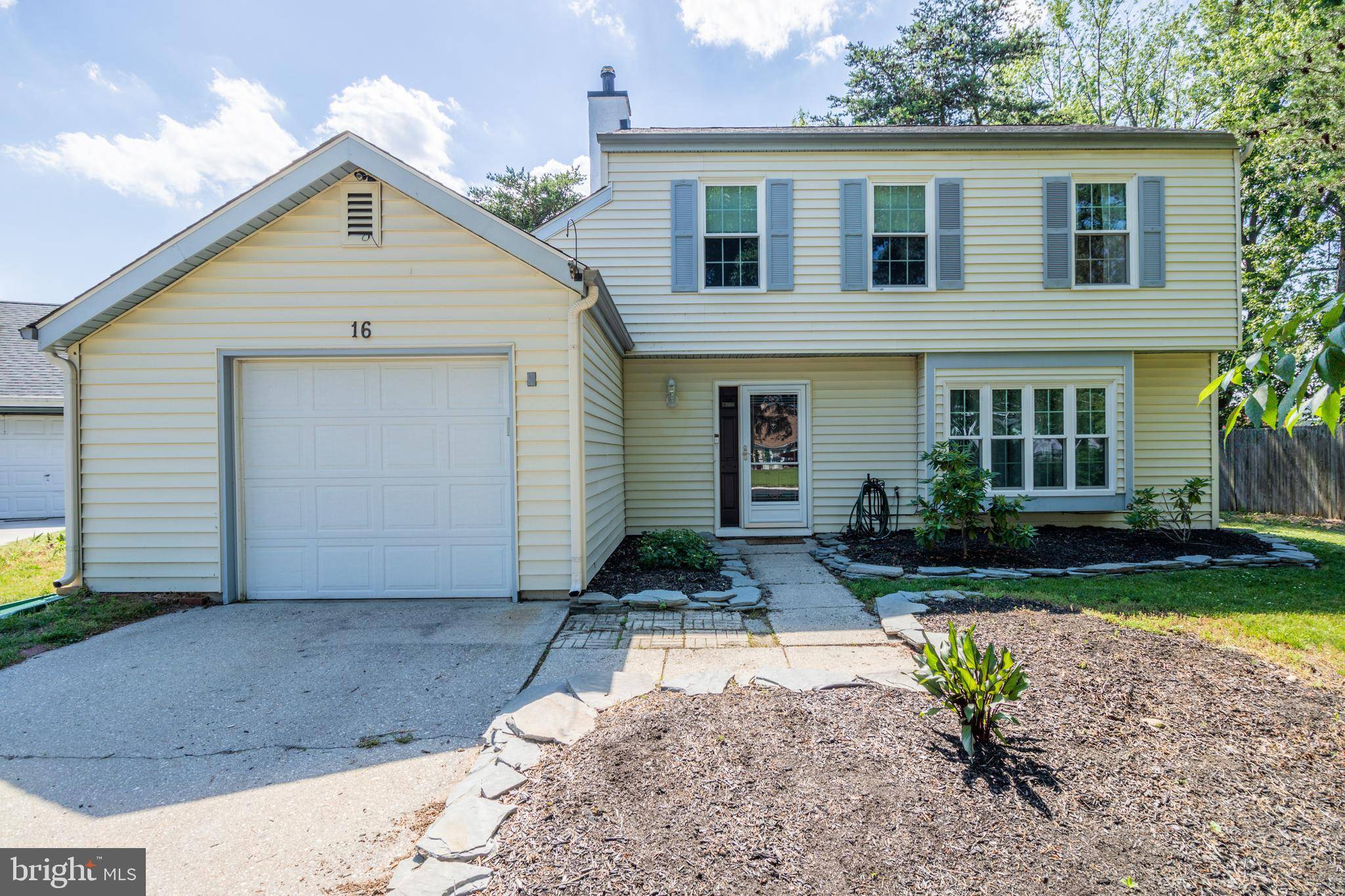 Swedesboro, NJ 08085,16 CEDARWOOD PL