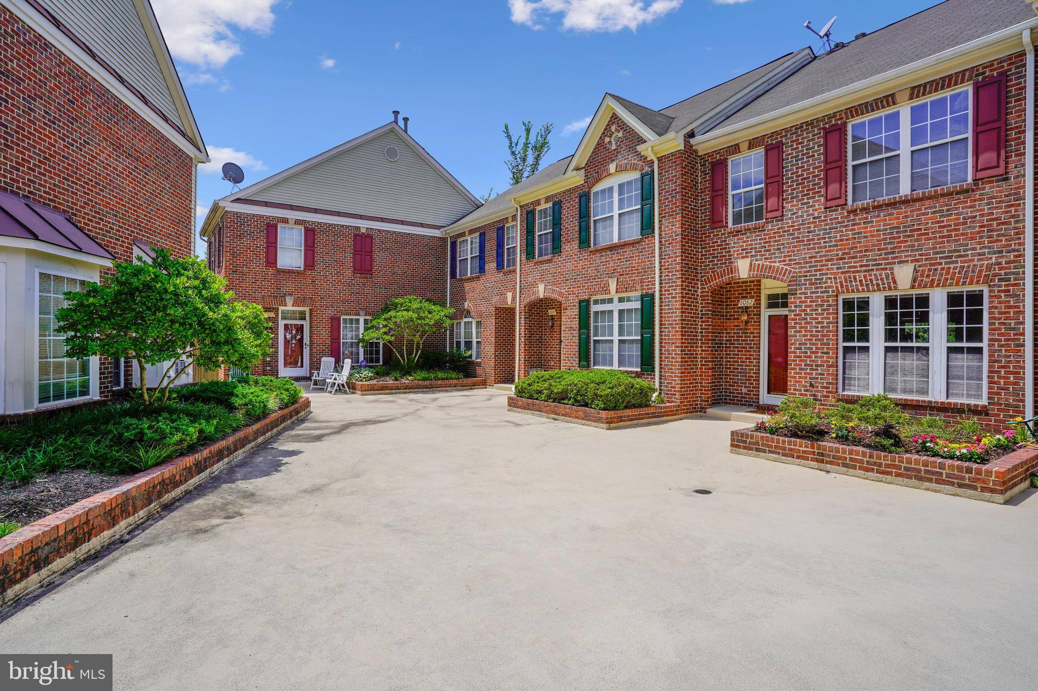 Falls Church, VA 22041,6082 MADISON POINTE CT