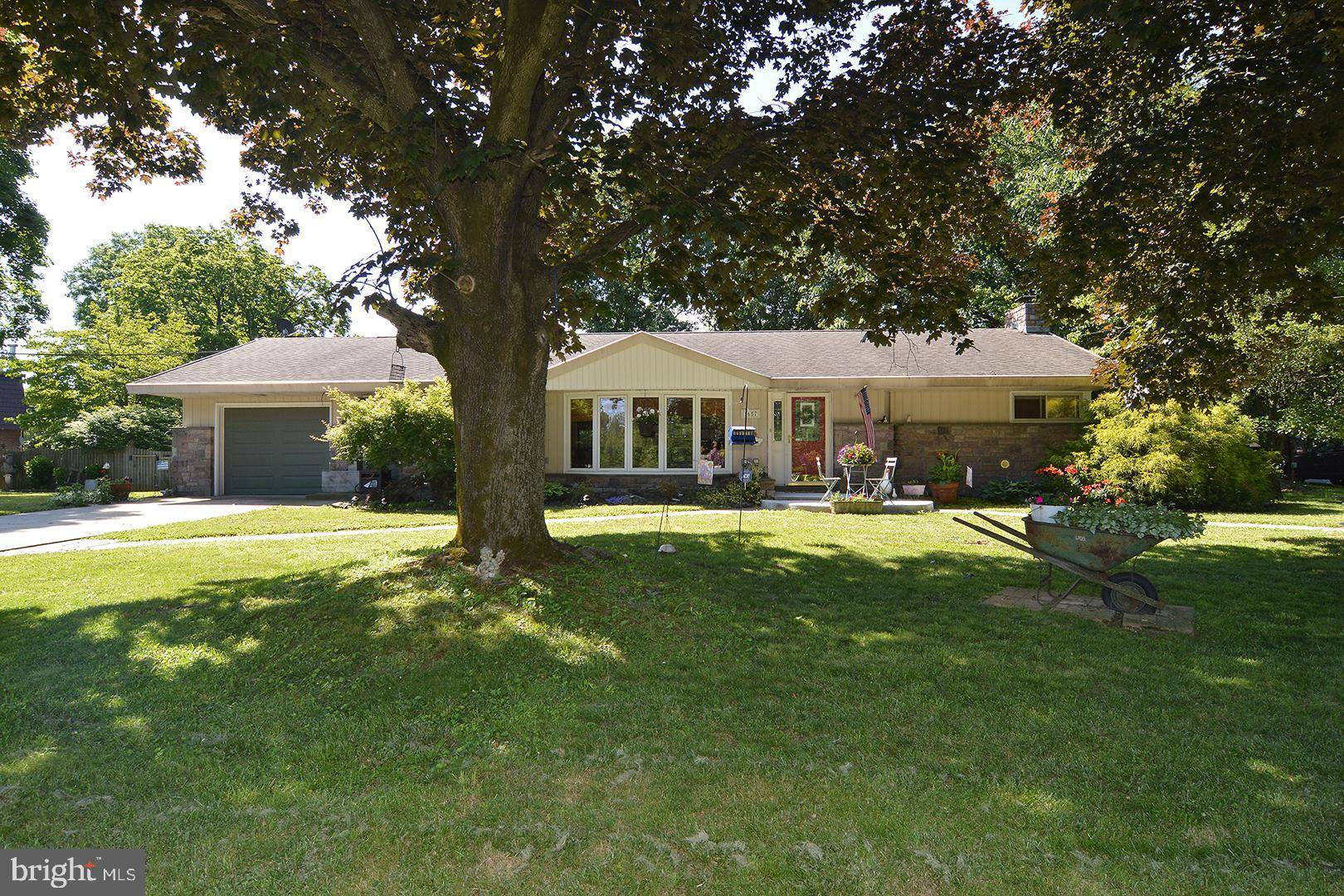 Mohrsville, PA 19541,1657 SHOEY RD