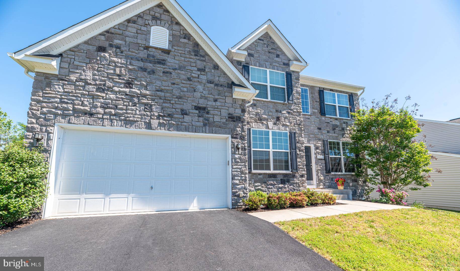 Round Hill, VA 20141,35506 SAINT JAMES DR