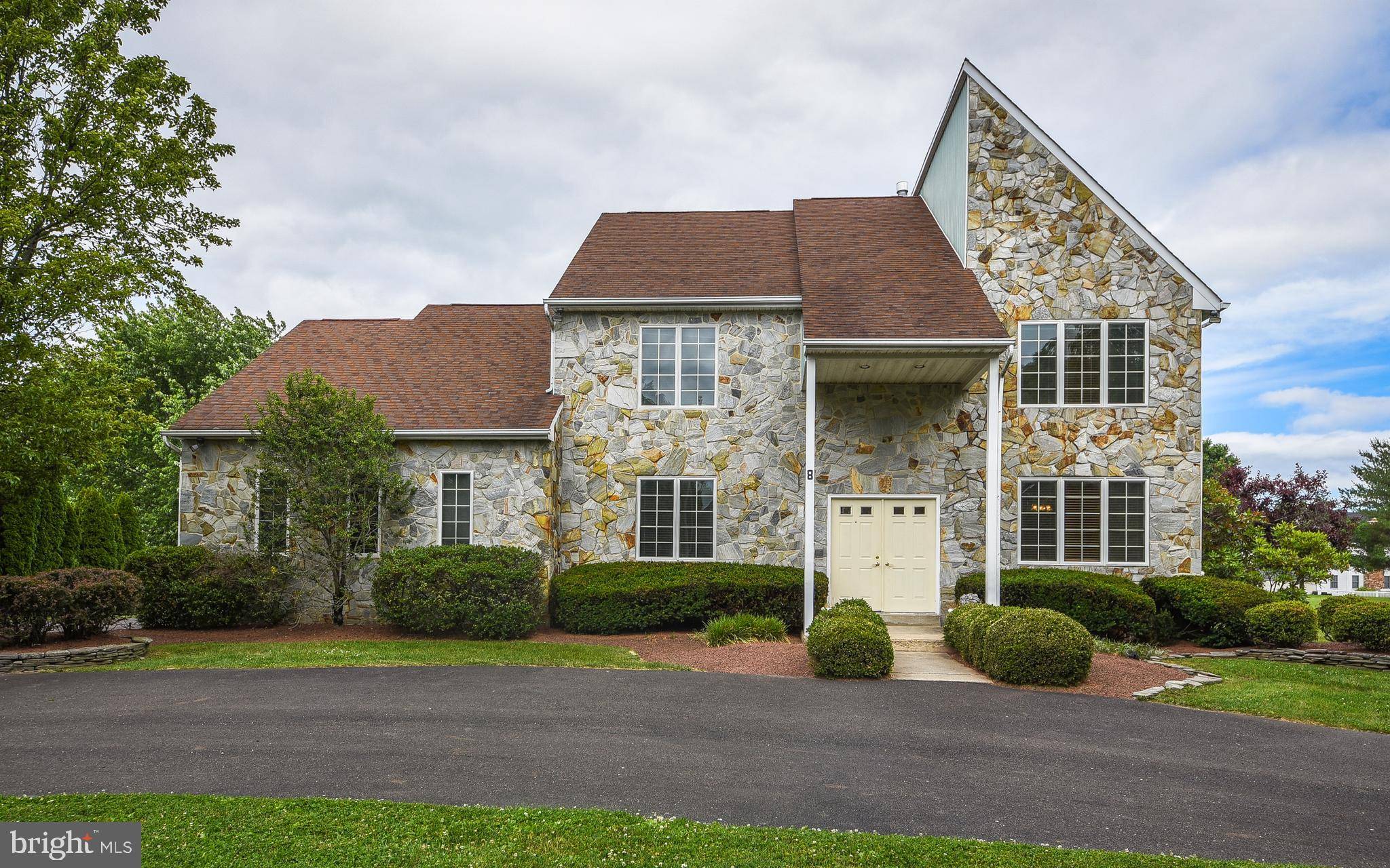 Ivyland, PA 18974,8 LINCOLN CIR