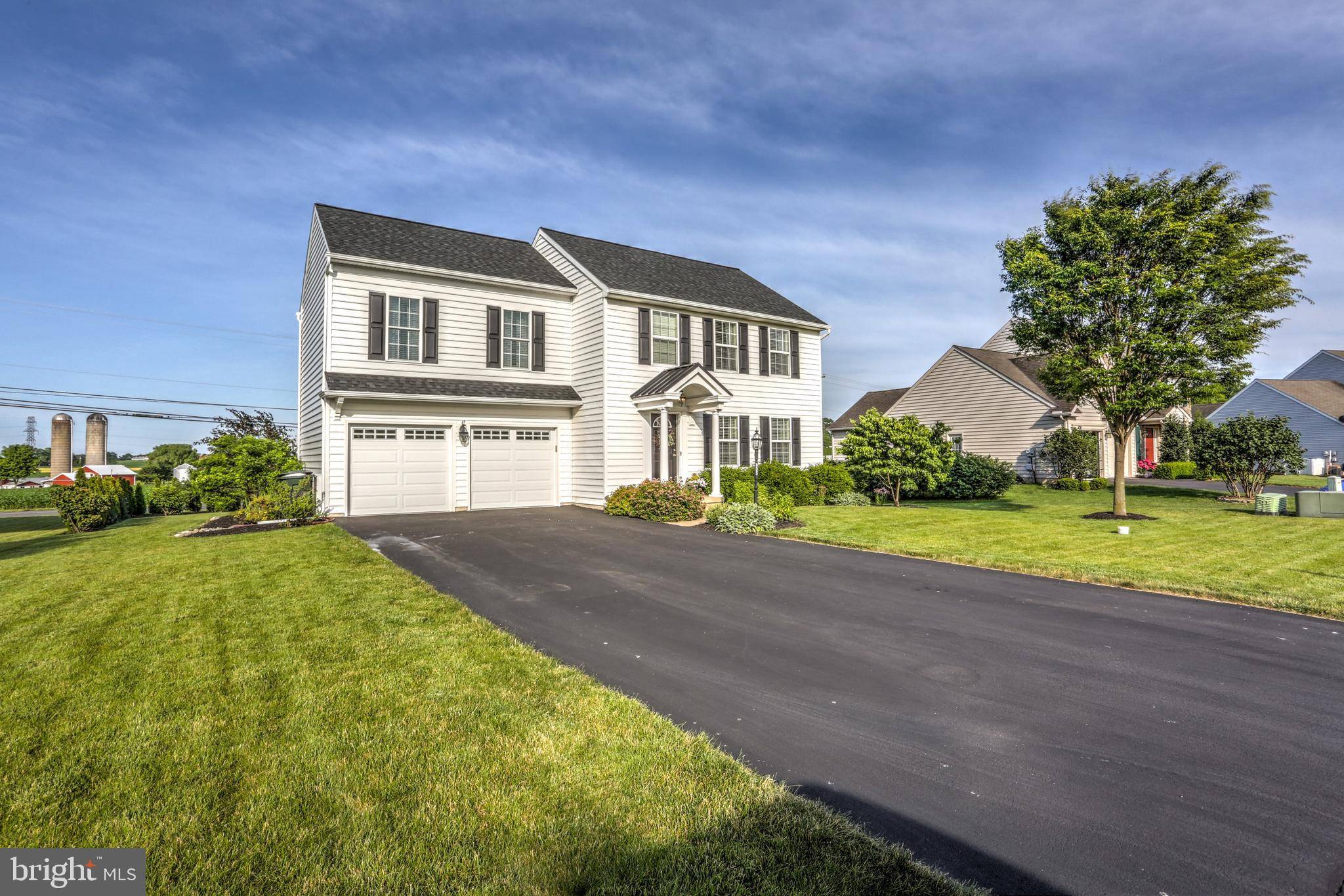 Leola, PA 17540,306 WILLOW DELL LN