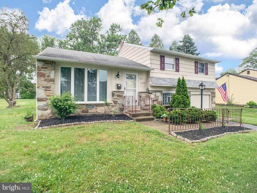 Warminster, PA 18974,1242 TULIP RD