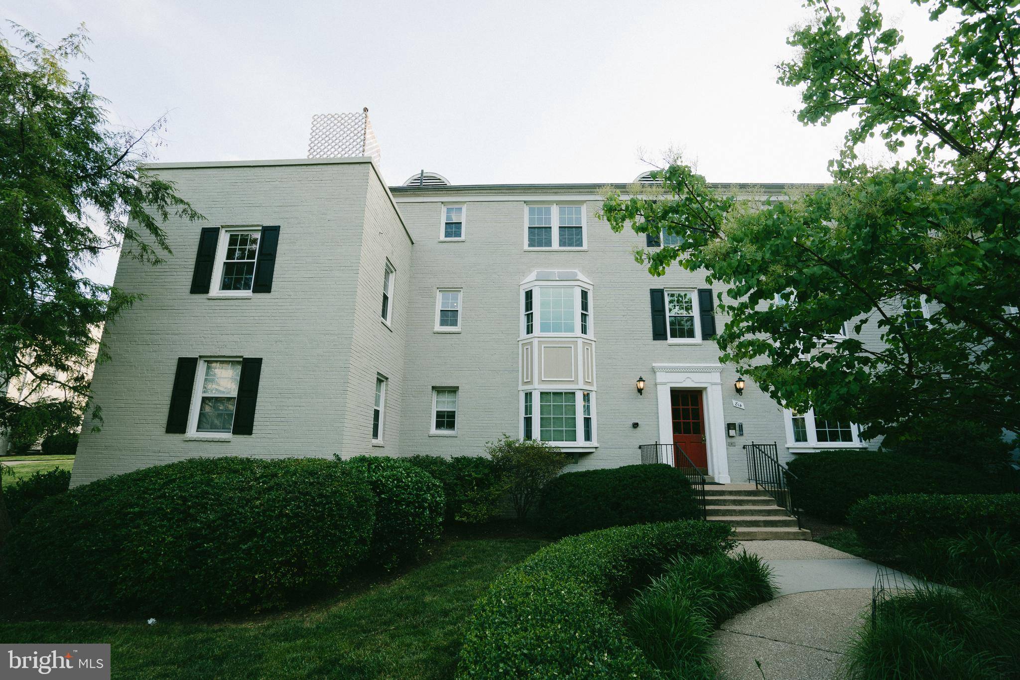 Arlington, VA 22204,814 S ARLINGTON MILL DR #6-201